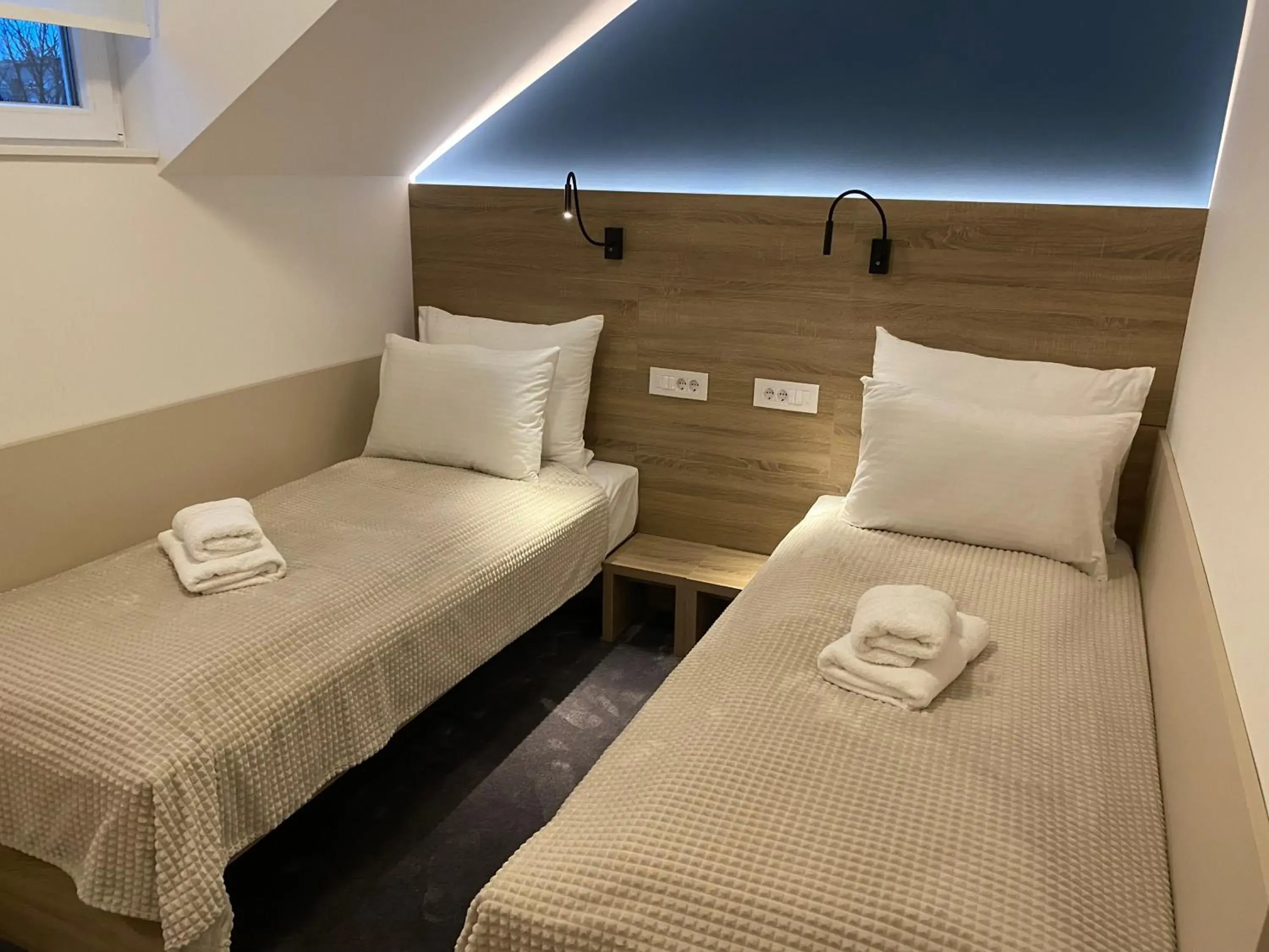 Twin Room with Bathroom - single occupancy in Konak Stella Twin Room with Bathroom - single occupancy in Konak Stella