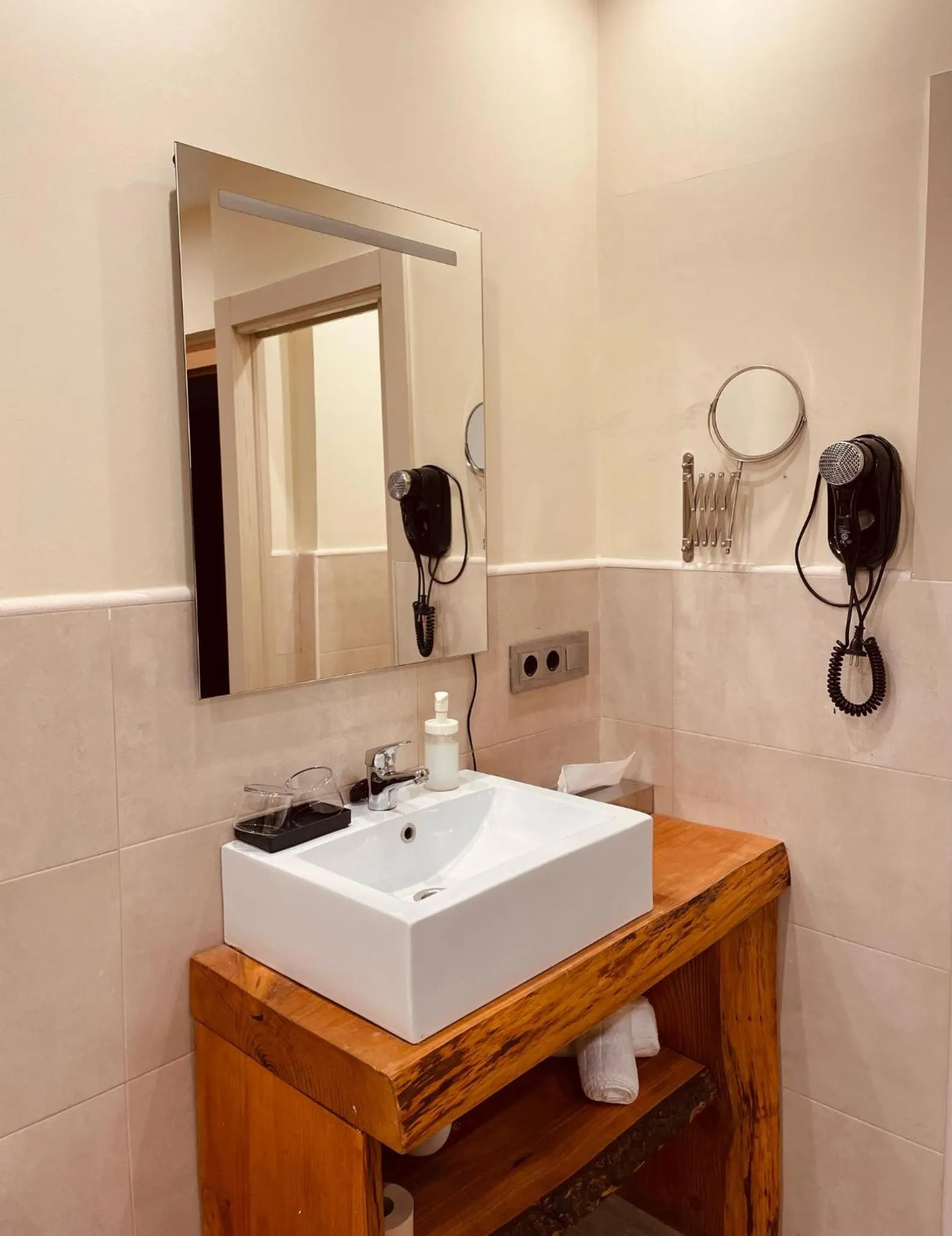 Bathroom in Nastasi Hotel & Spa