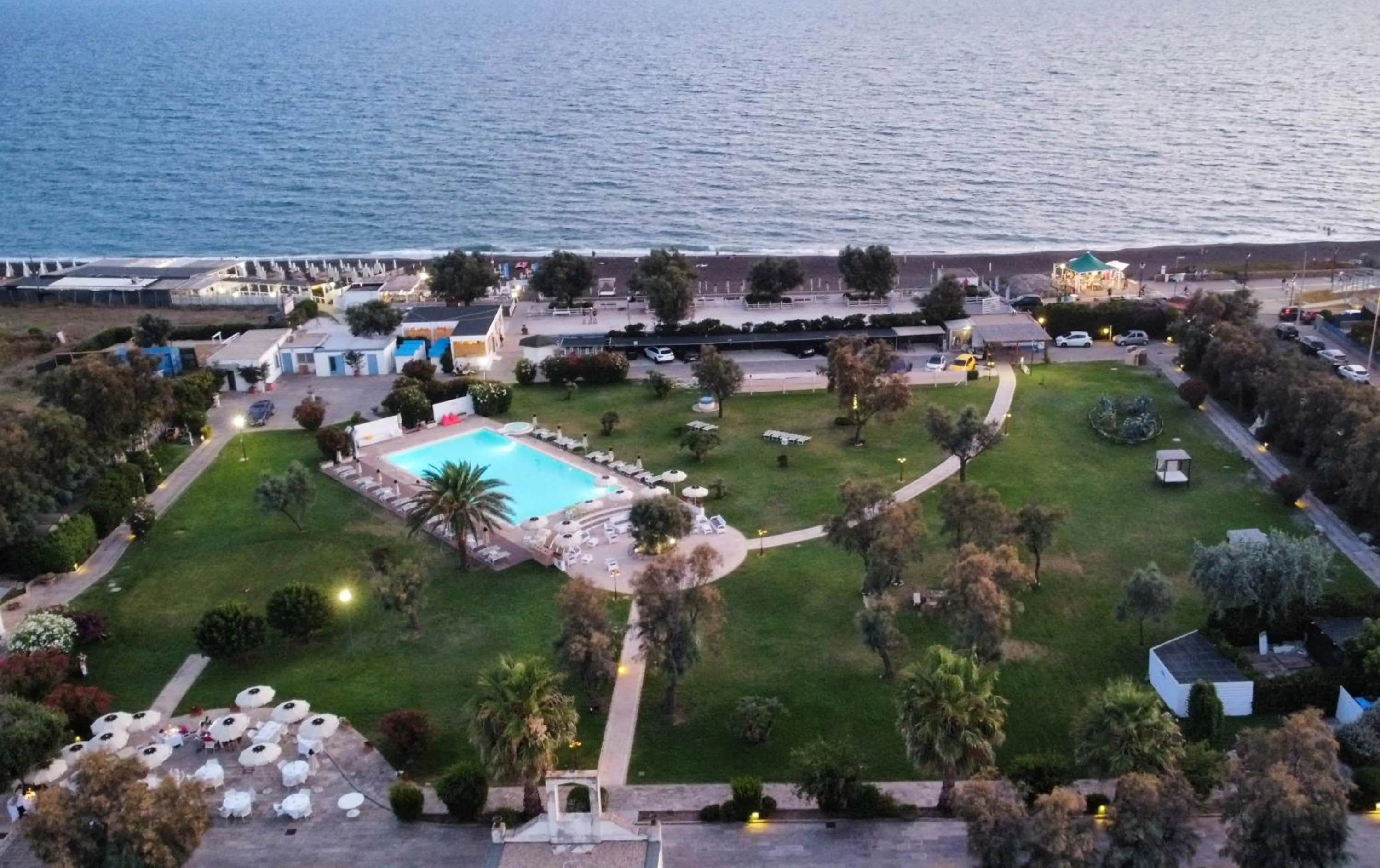 Property building in Riva di Palo Beach Hotel