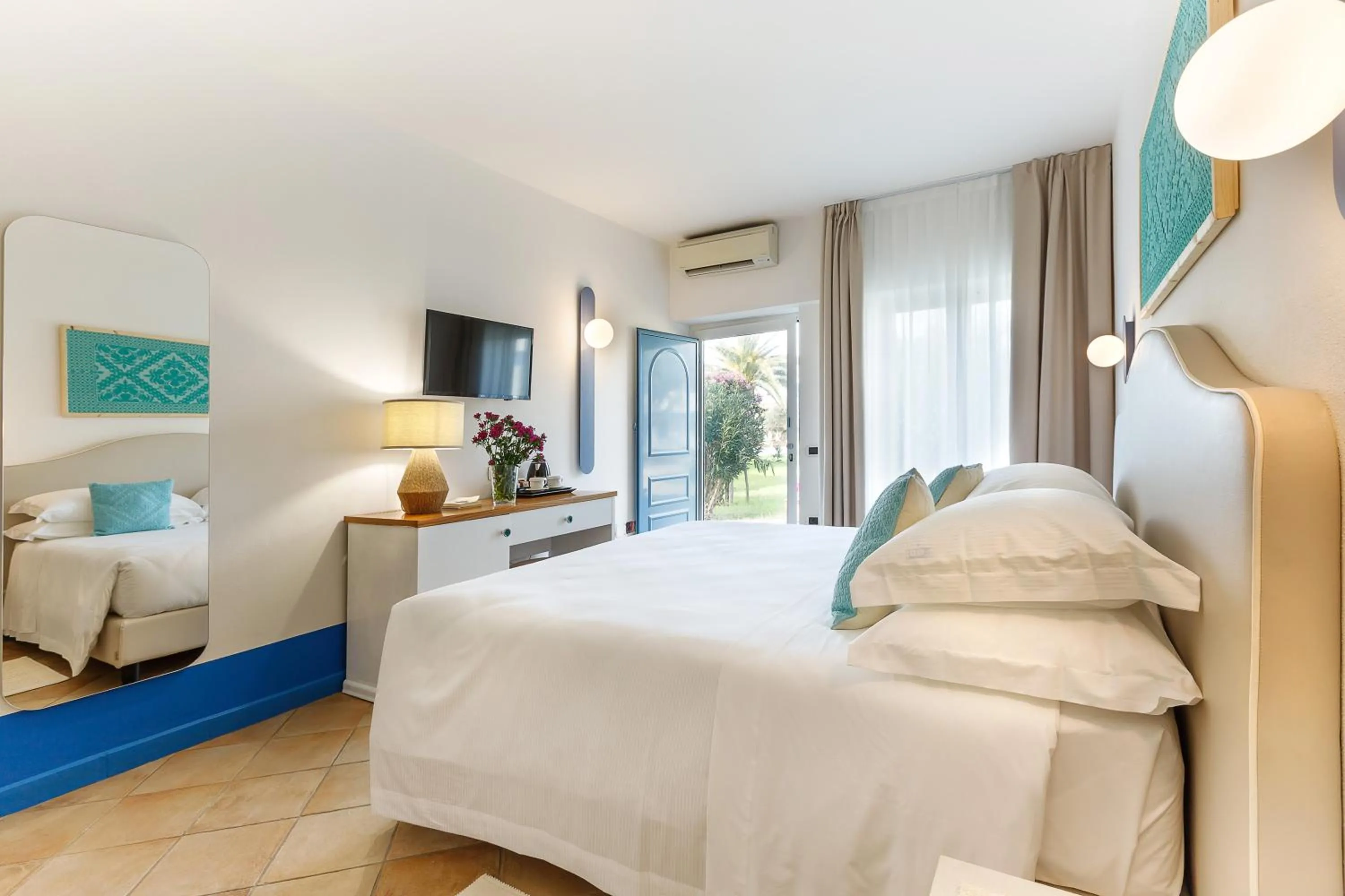 Bedroom, Bed in Riva di Palo Beach Hotel