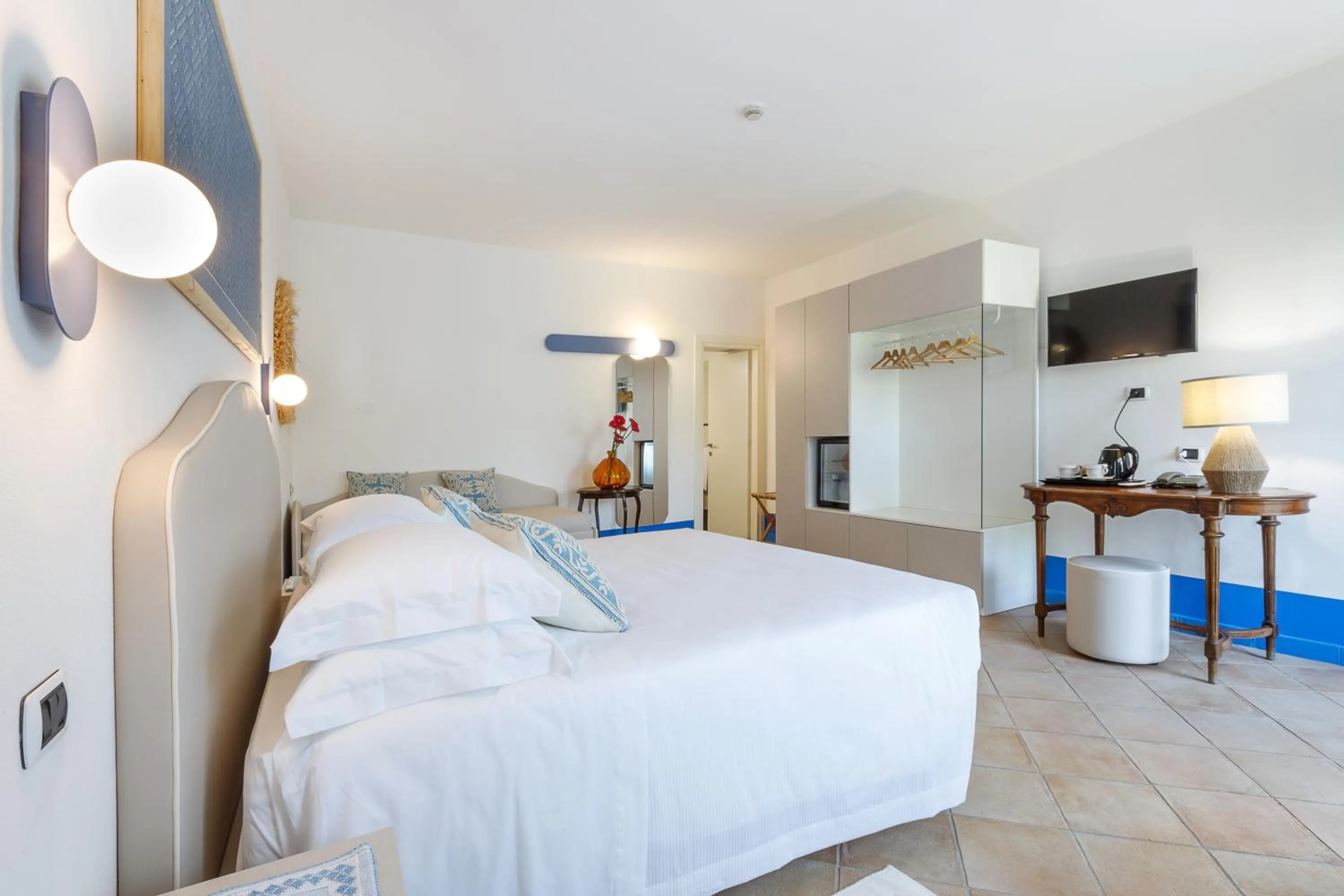 Bedroom, Bed in Riva di Palo Beach Hotel