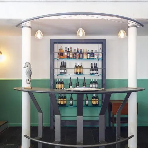 Nightclub / DJ in Riva di Palo Beach Hotel