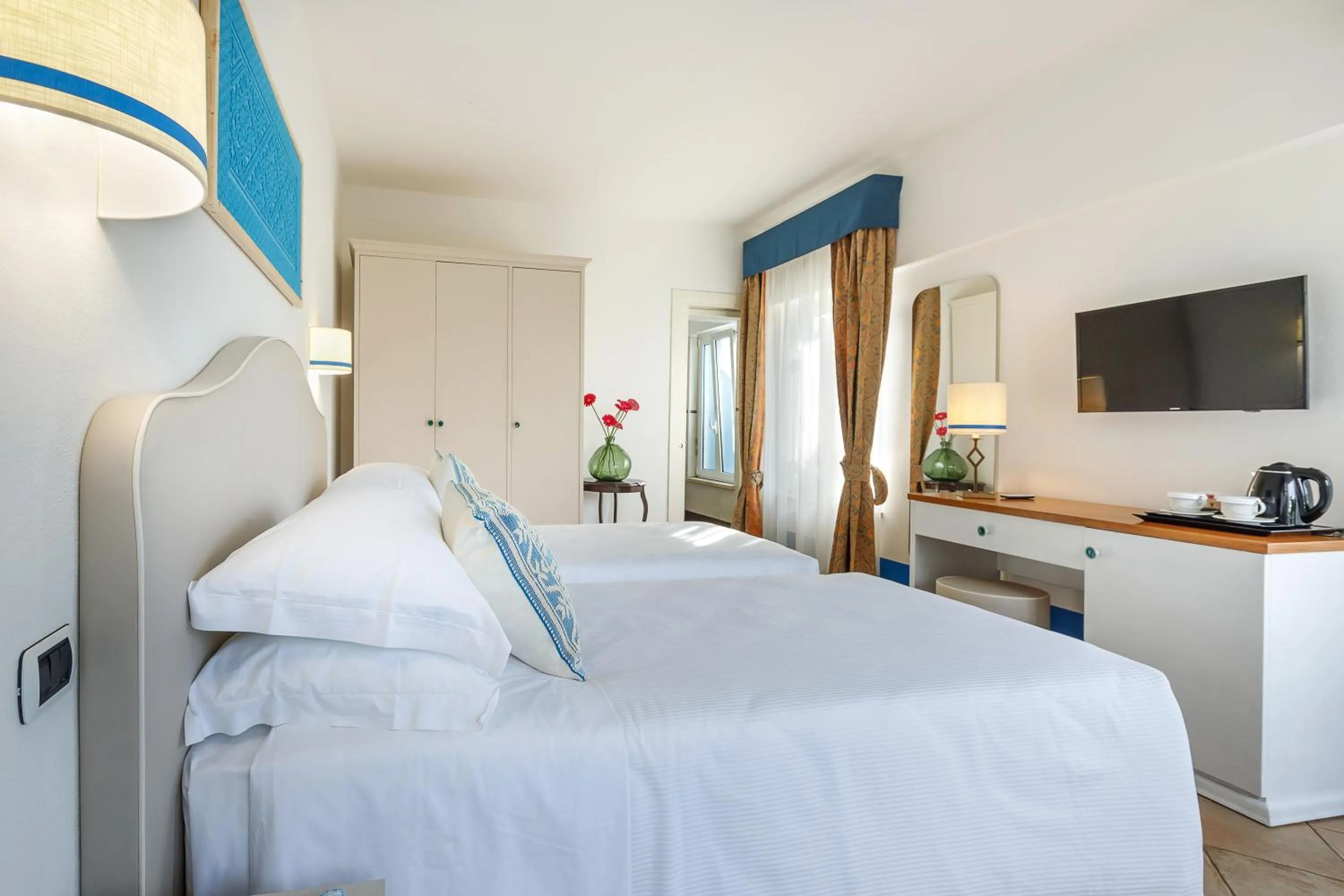 Bedroom, Bed in Riva di Palo Beach Hotel