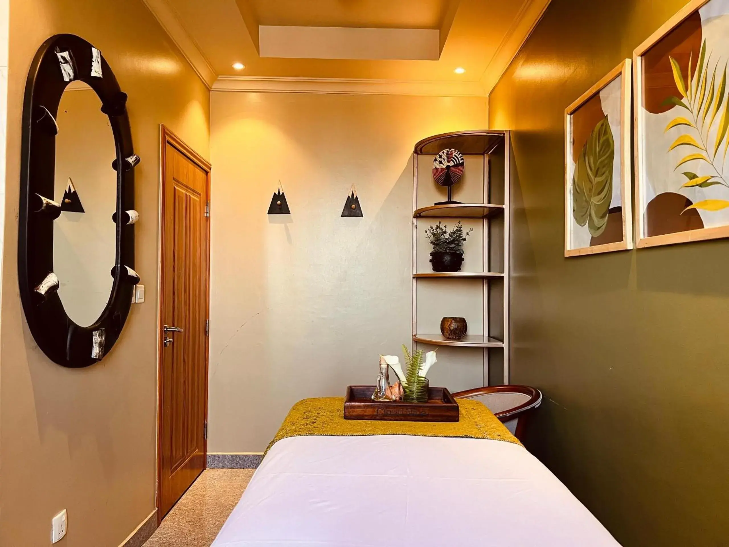 Massage, Bed in Urban Park Suites Hotel Massage, Bed in Urban Park Suites Hotel