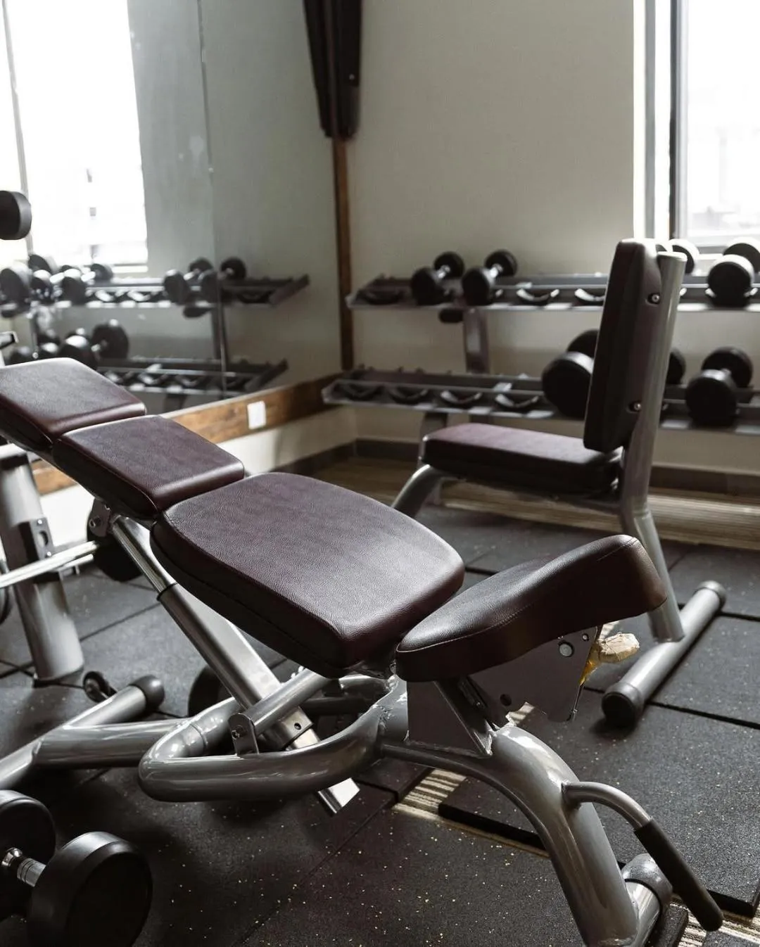 Fitness centre/facilities in Urban Park Suites Hotel