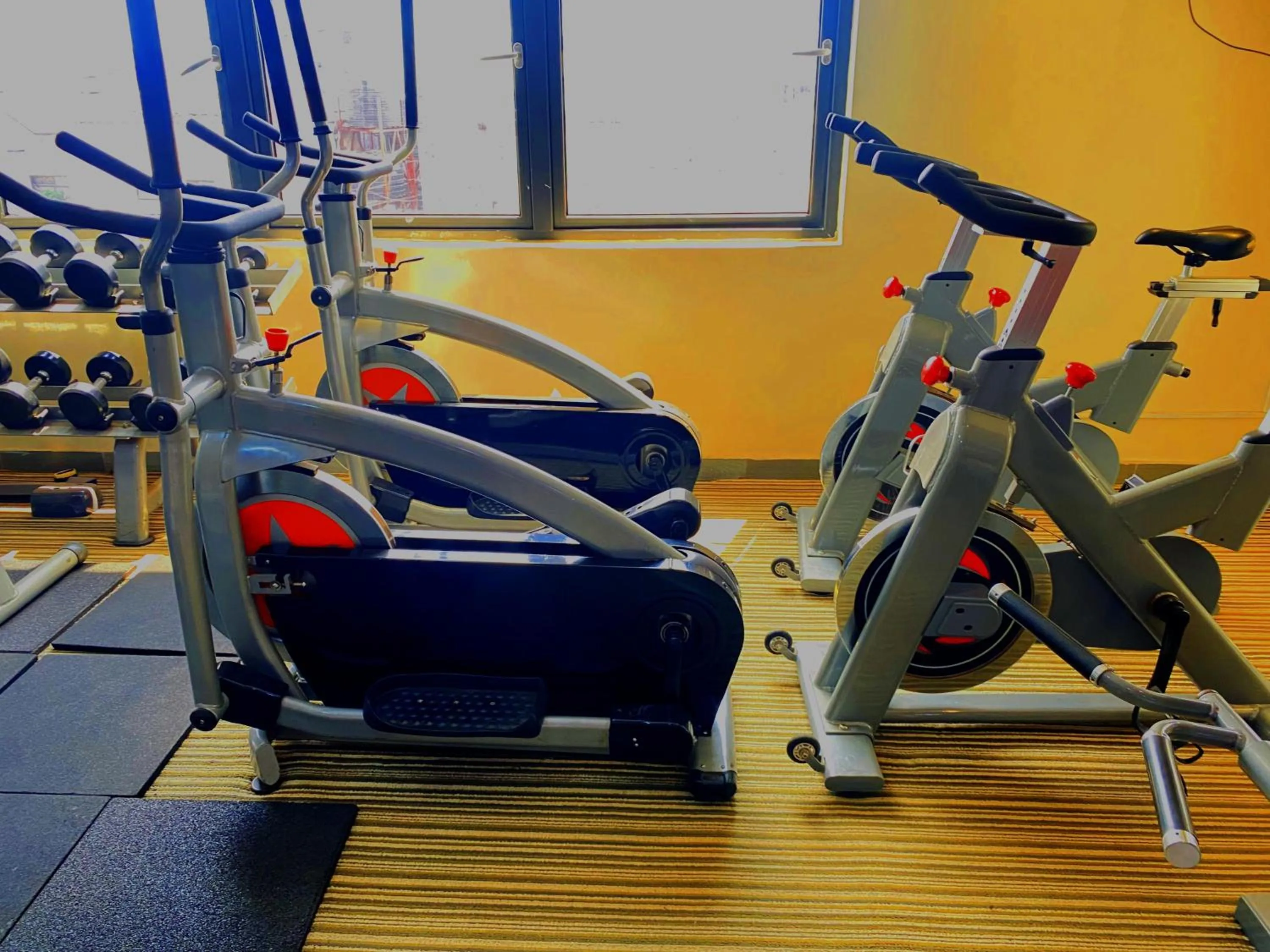 Fitness centre/facilities in Urban Park Suites Hotel