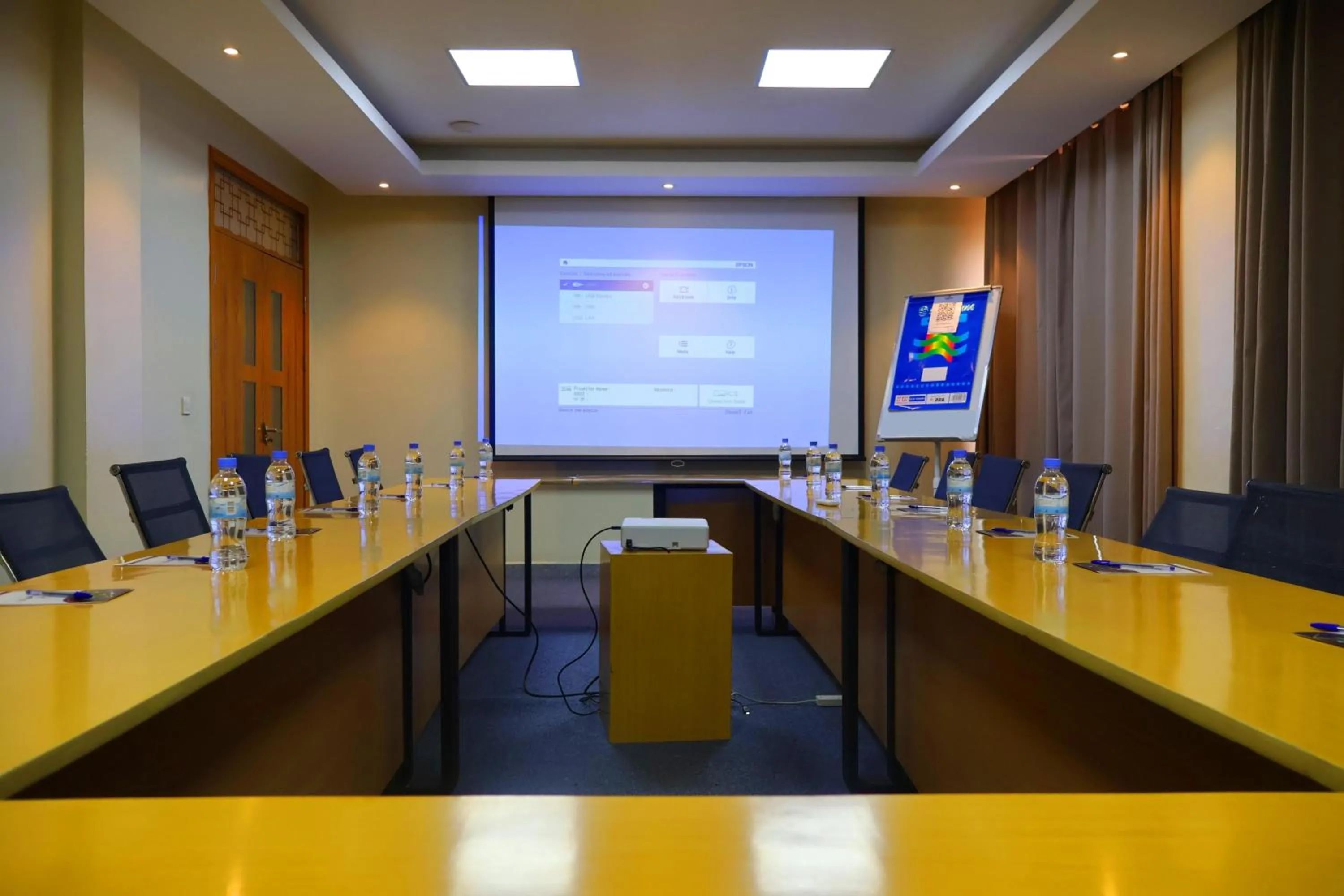 Meeting/conference room in Urban Park Suites Hotel