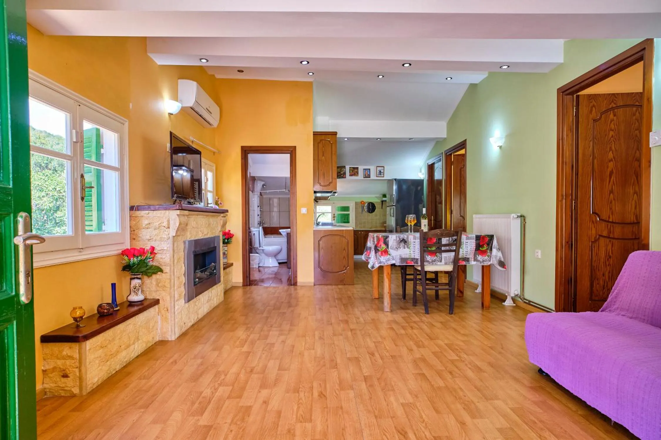 Photo of the whole room in Nikos Kalamaki Corfu