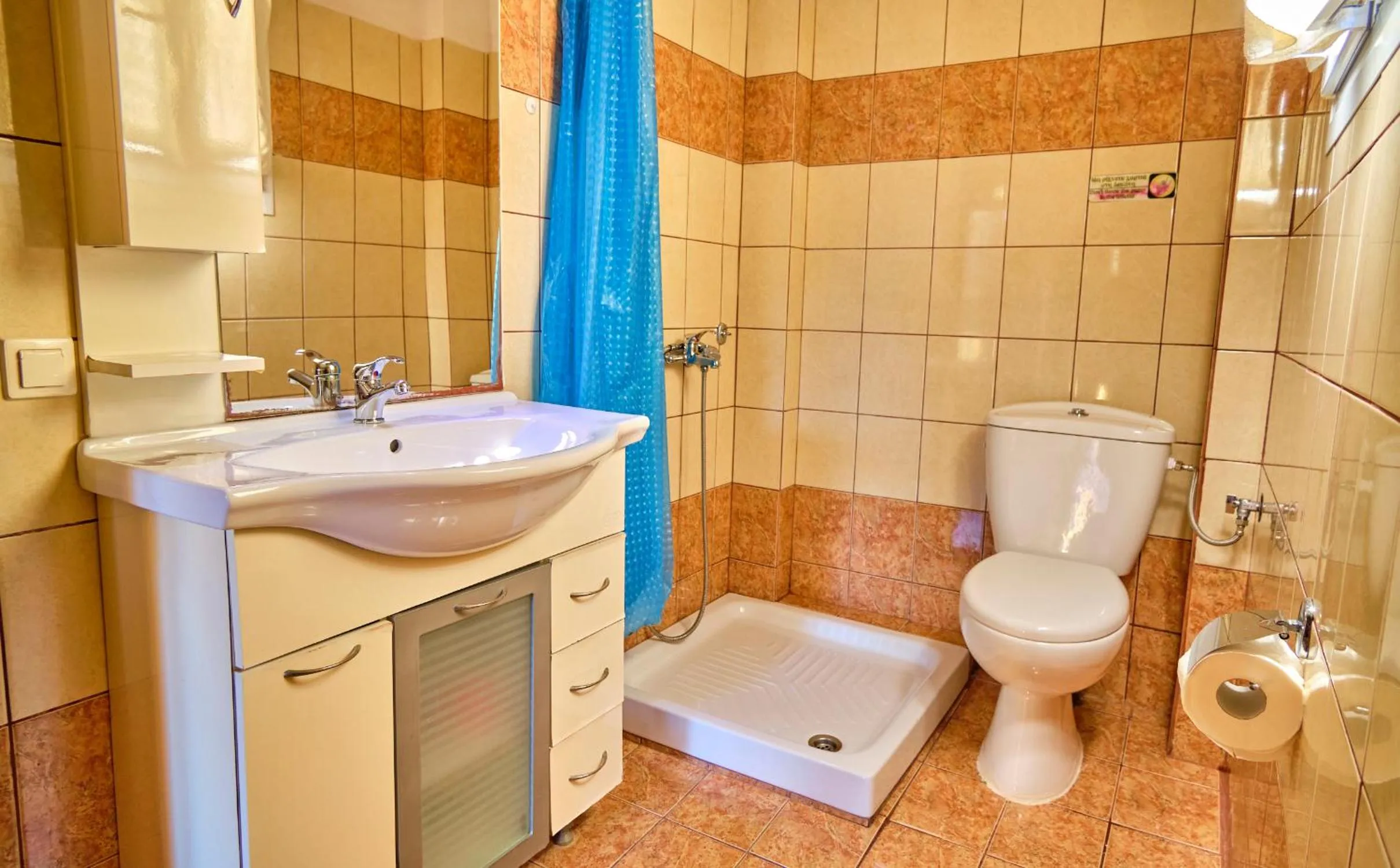 Shower in Nikos Kalamaki Corfu