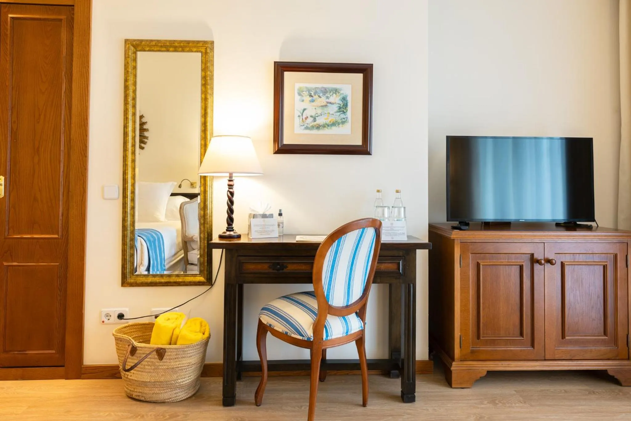 Bed in Hotel Bon Sol Resort & Spa