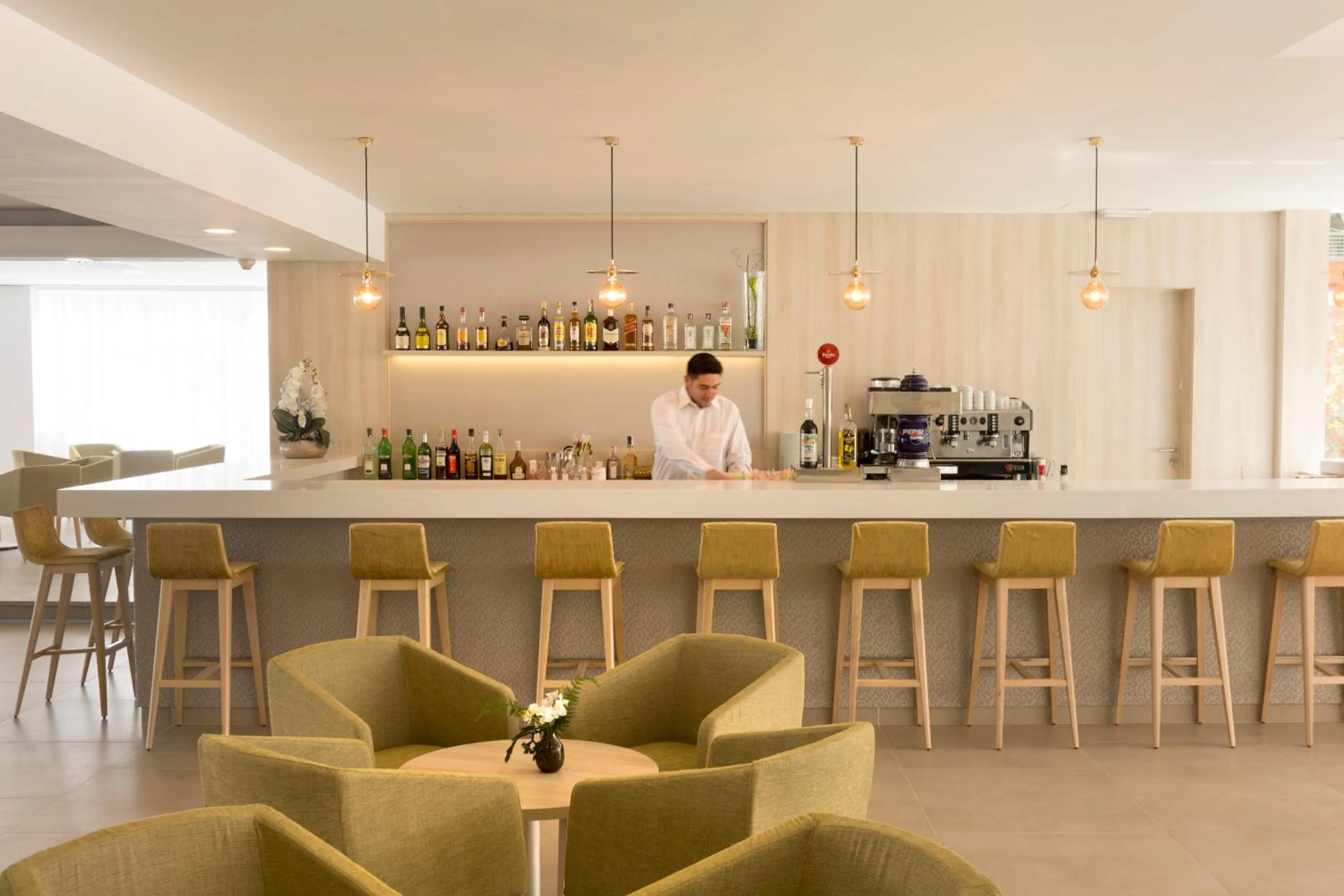 Lounge or bar in HSM Don Juan