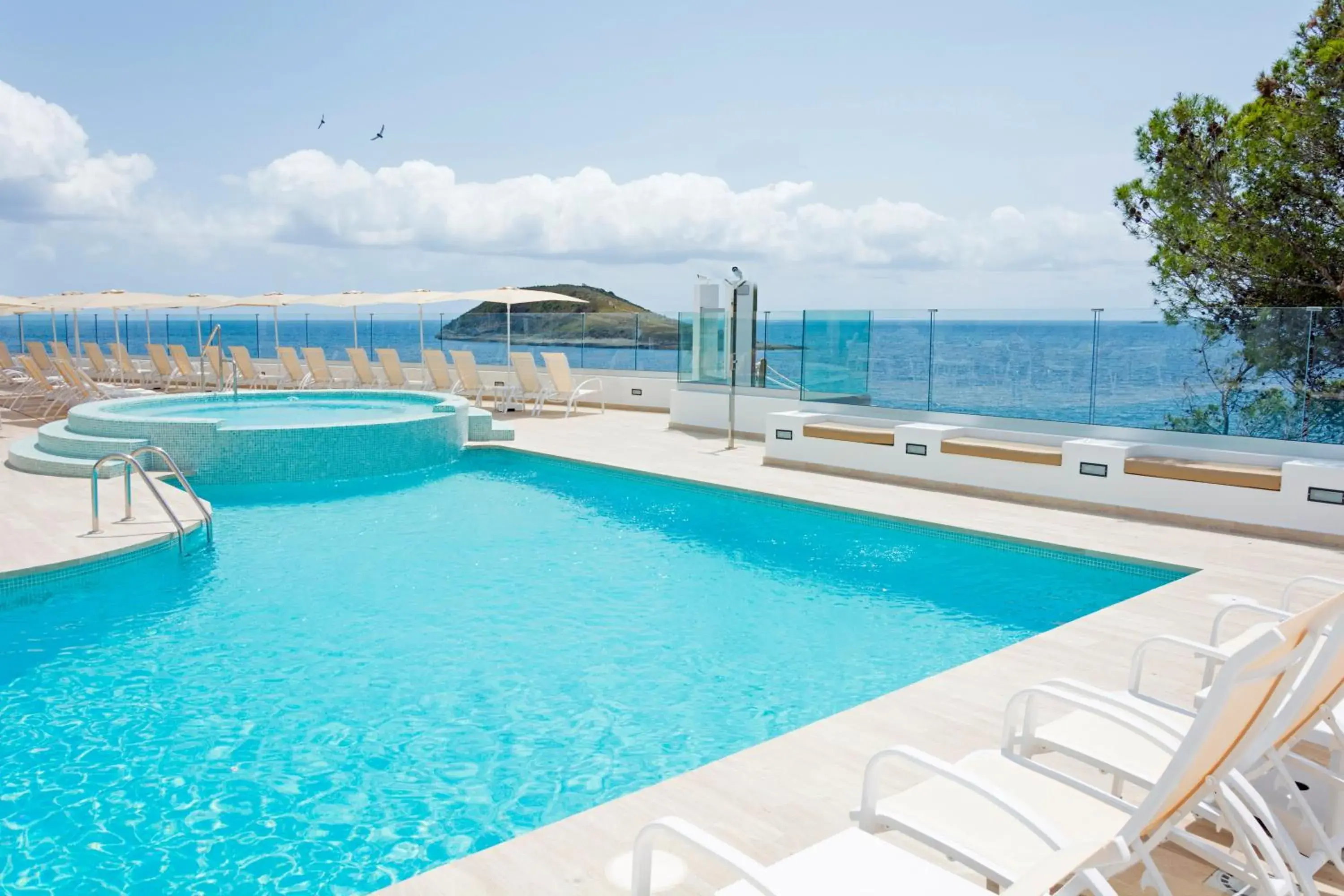 Pool view in HSM Sandalo Beach Pool view in HSM Sandalo Beach