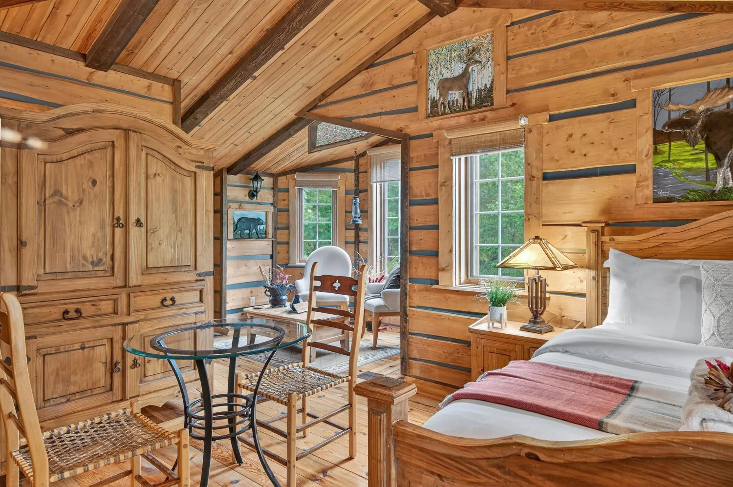 Property building in Domaine Rivière Sacacomie Chalets et Bed and Breakfast -Manoir Canergie