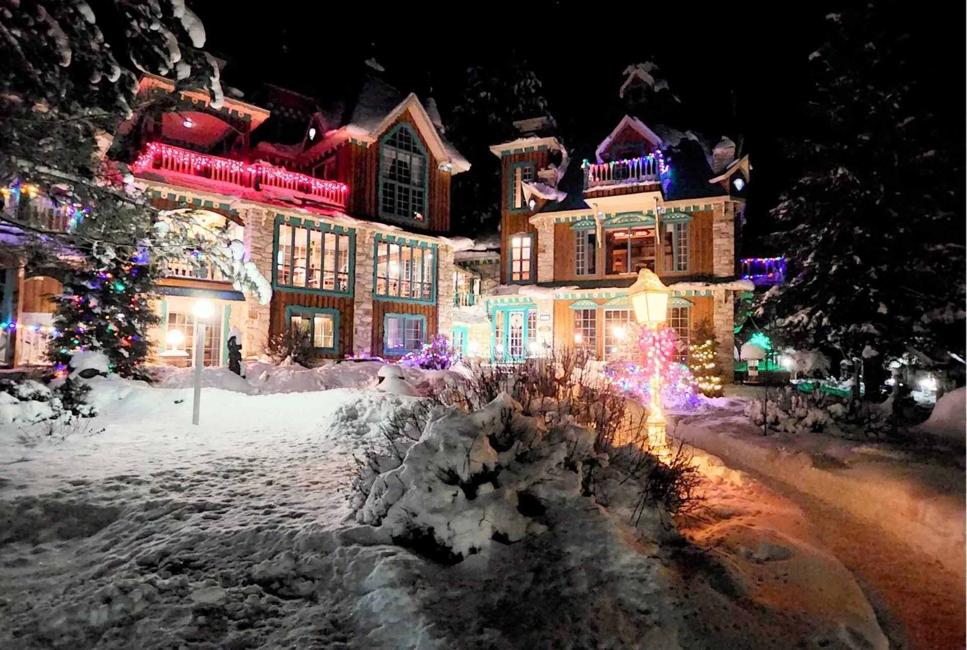 Domaine Rivière Sacacomie Chalets et Bed and Breakfast -Manoir Canergie