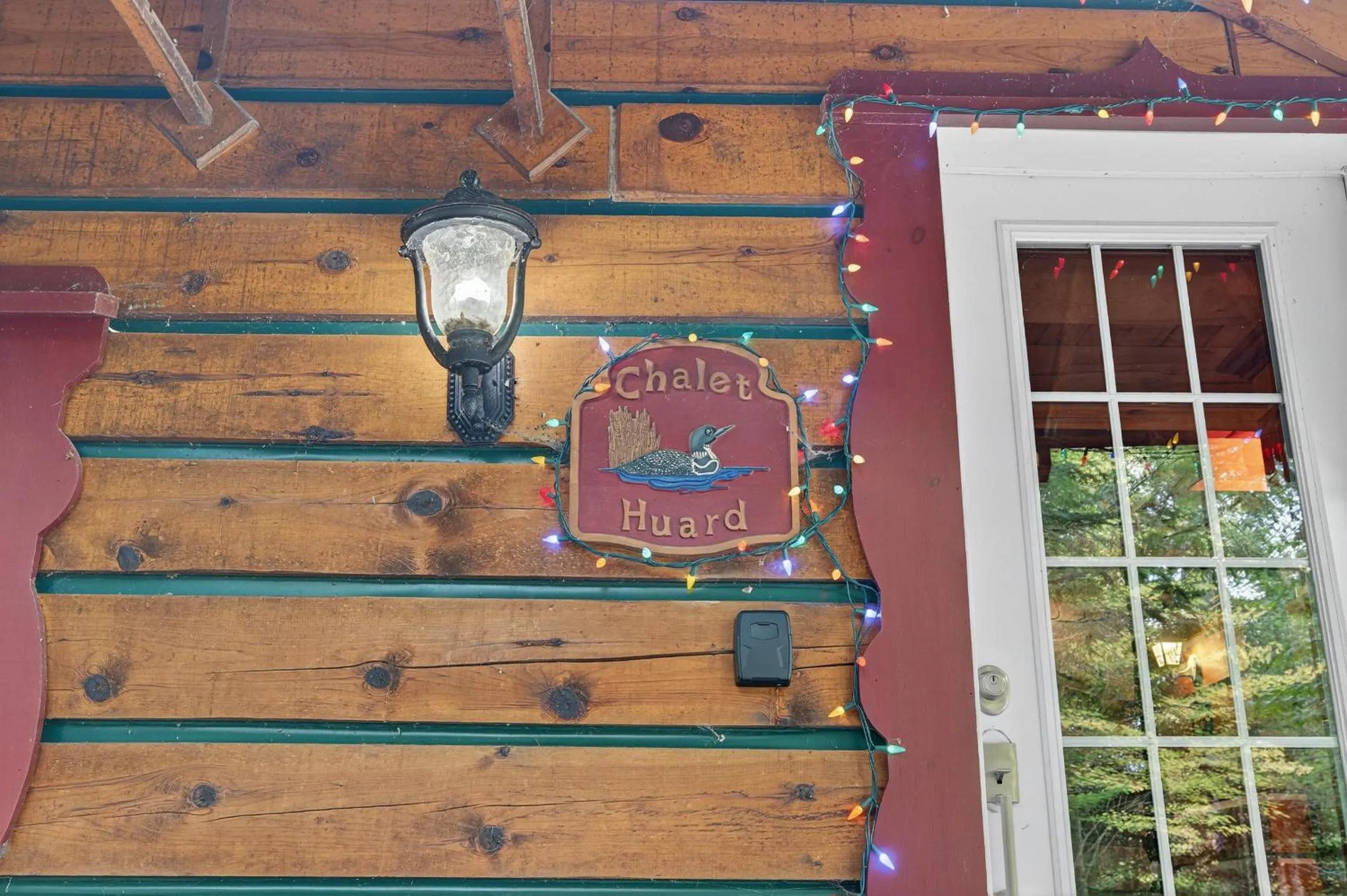 Domaine Rivière Sacacomie Chalets et Bed and Breakfast -Manoir Canergie