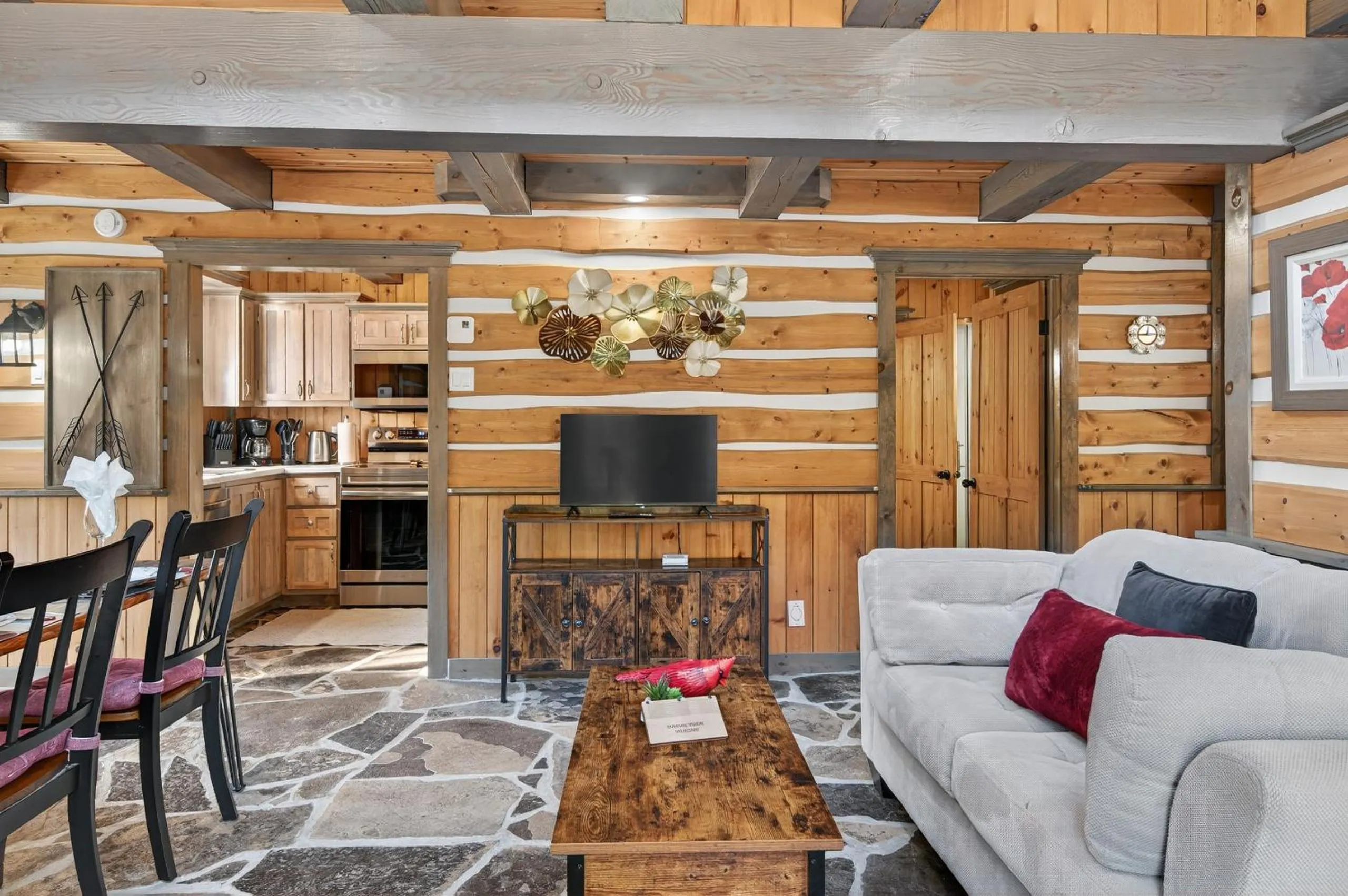 Domaine Rivière Sacacomie Chalets et Bed and Breakfast -Manoir Canergie