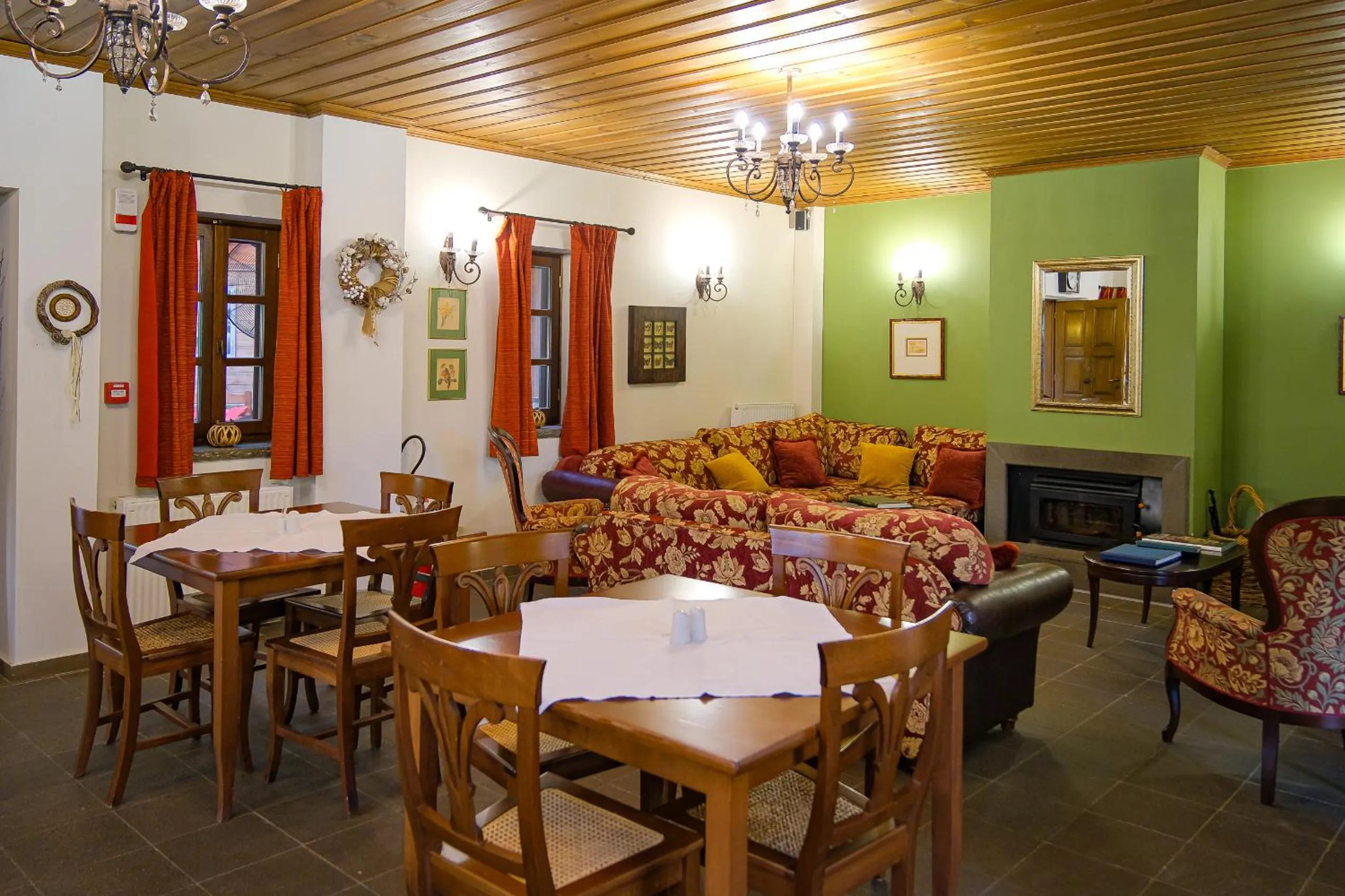 Restaurant/places to eat in Kipi Mountain Resort