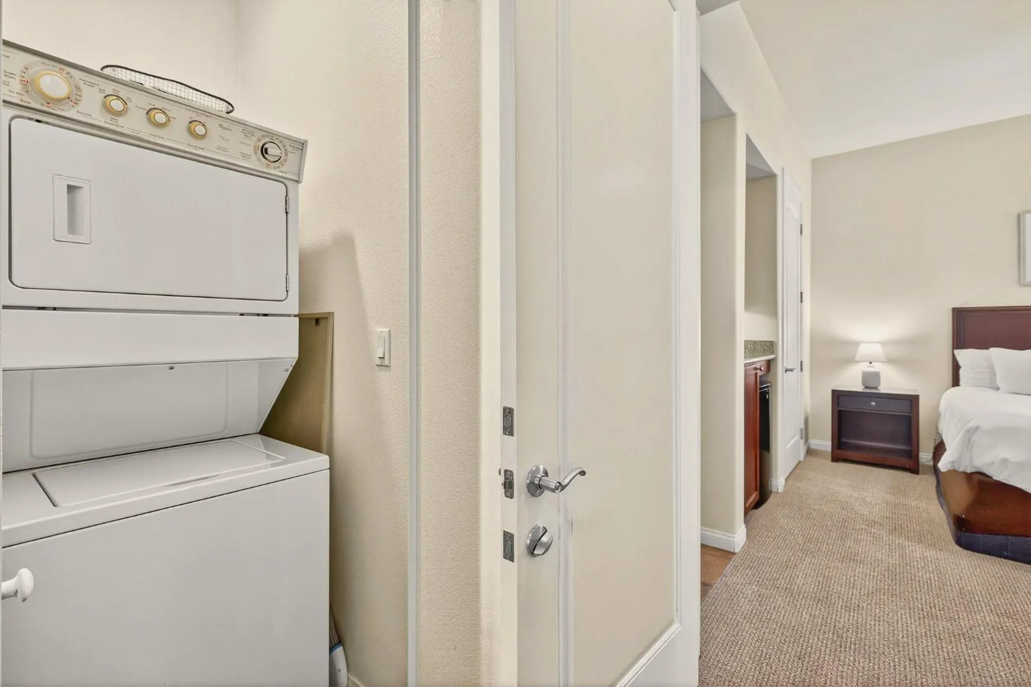 Bed in LV217 Superb 2 Bedroom Overlooking the Lap Pool