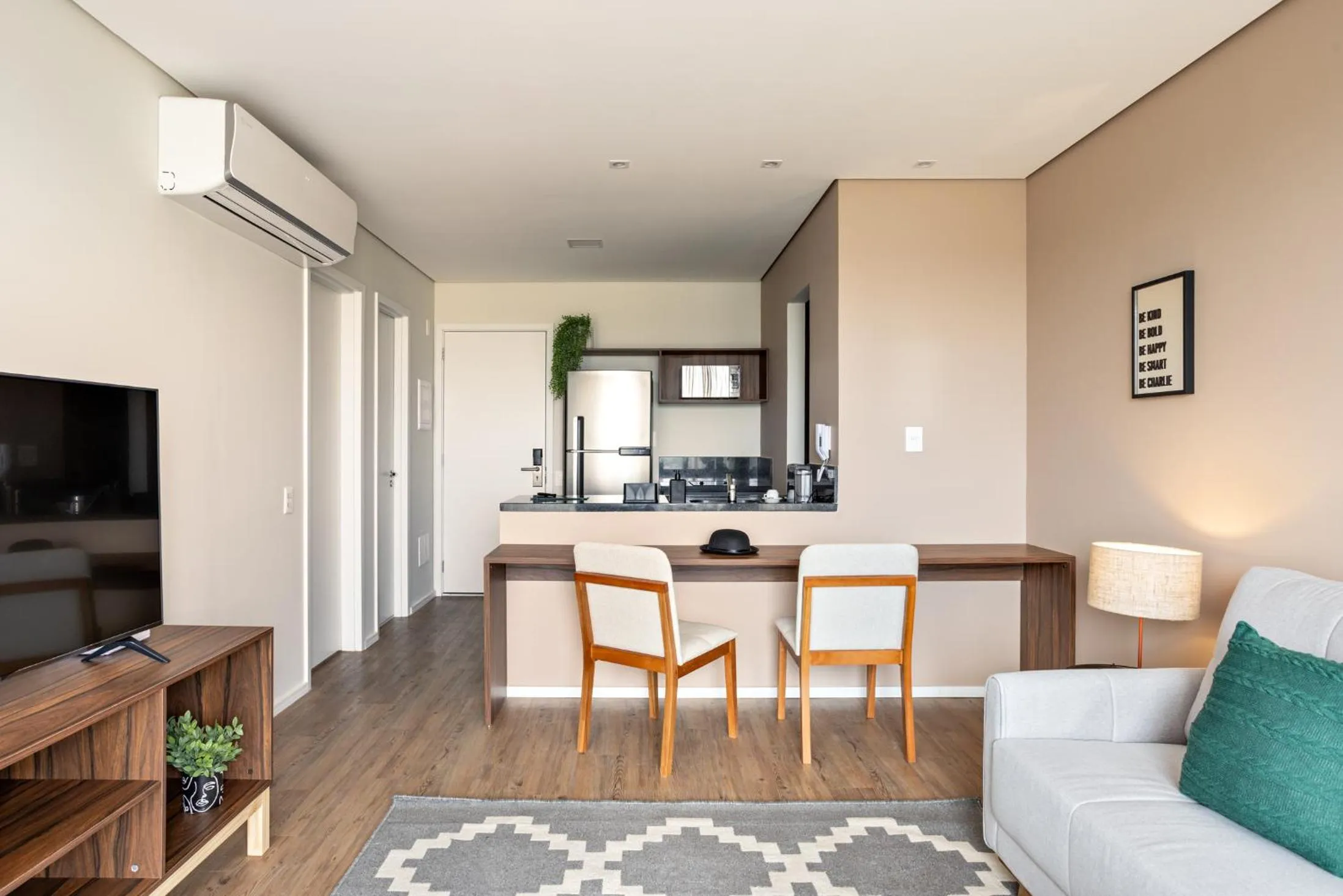 Kitchen or kitchenette in Charlie Jockey Pinheiros