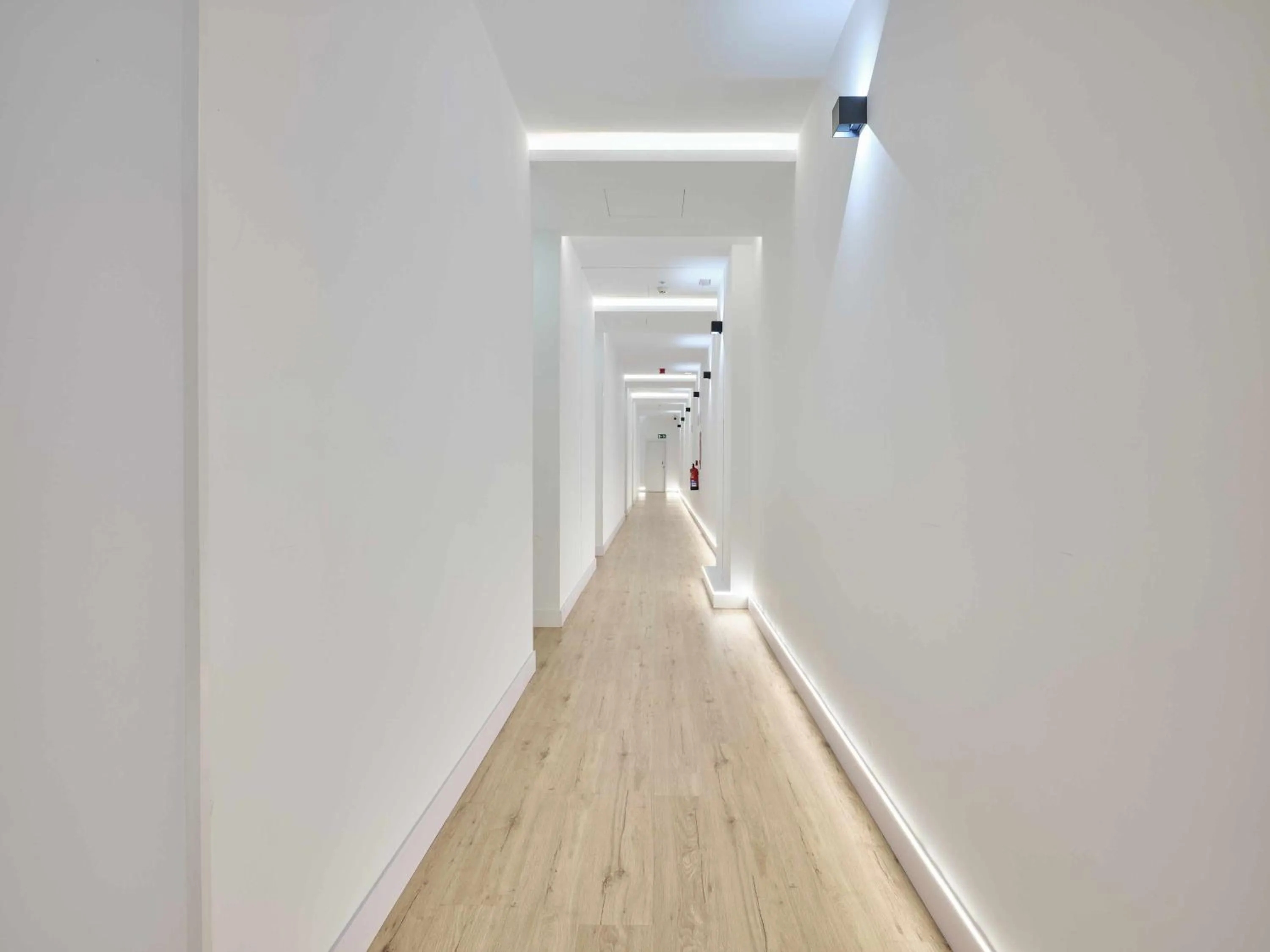 Area and facilities in Paseo Suites Hotel