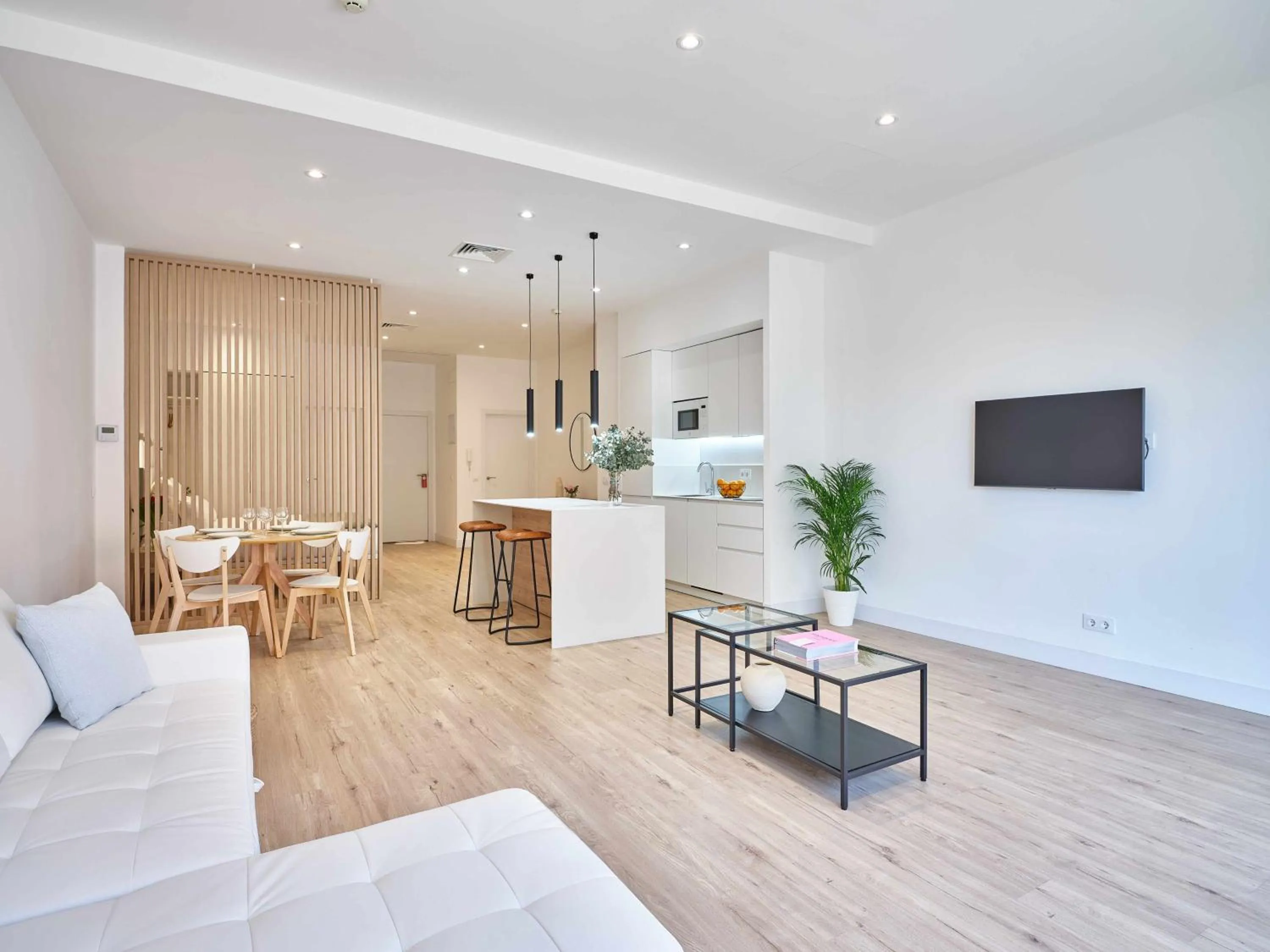 Living room in Paseo Suites Hotel