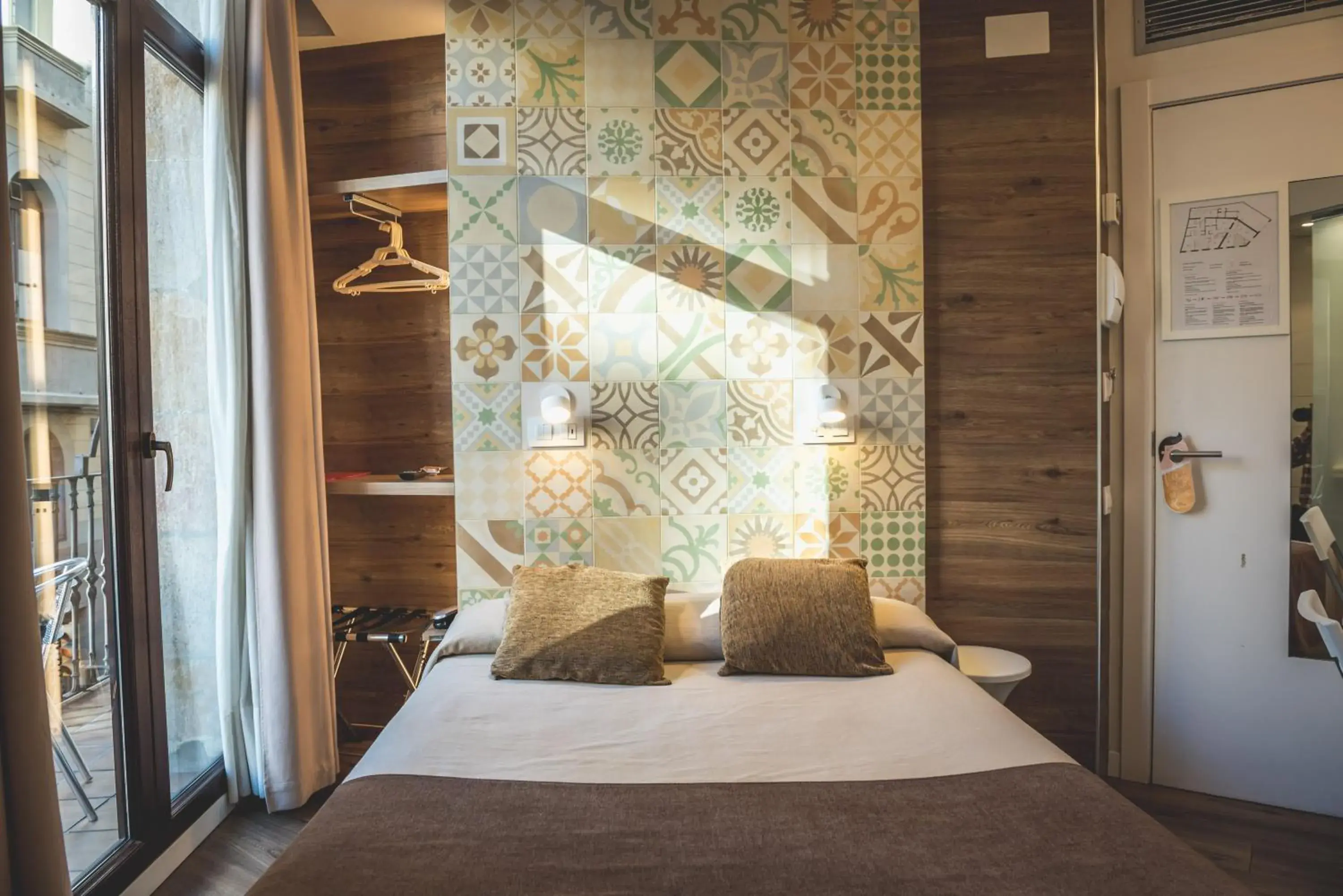 Photo of the whole room, Bed in Hostal Marenostrum Photo of the whole room, Bed in Hostal Marenostrum