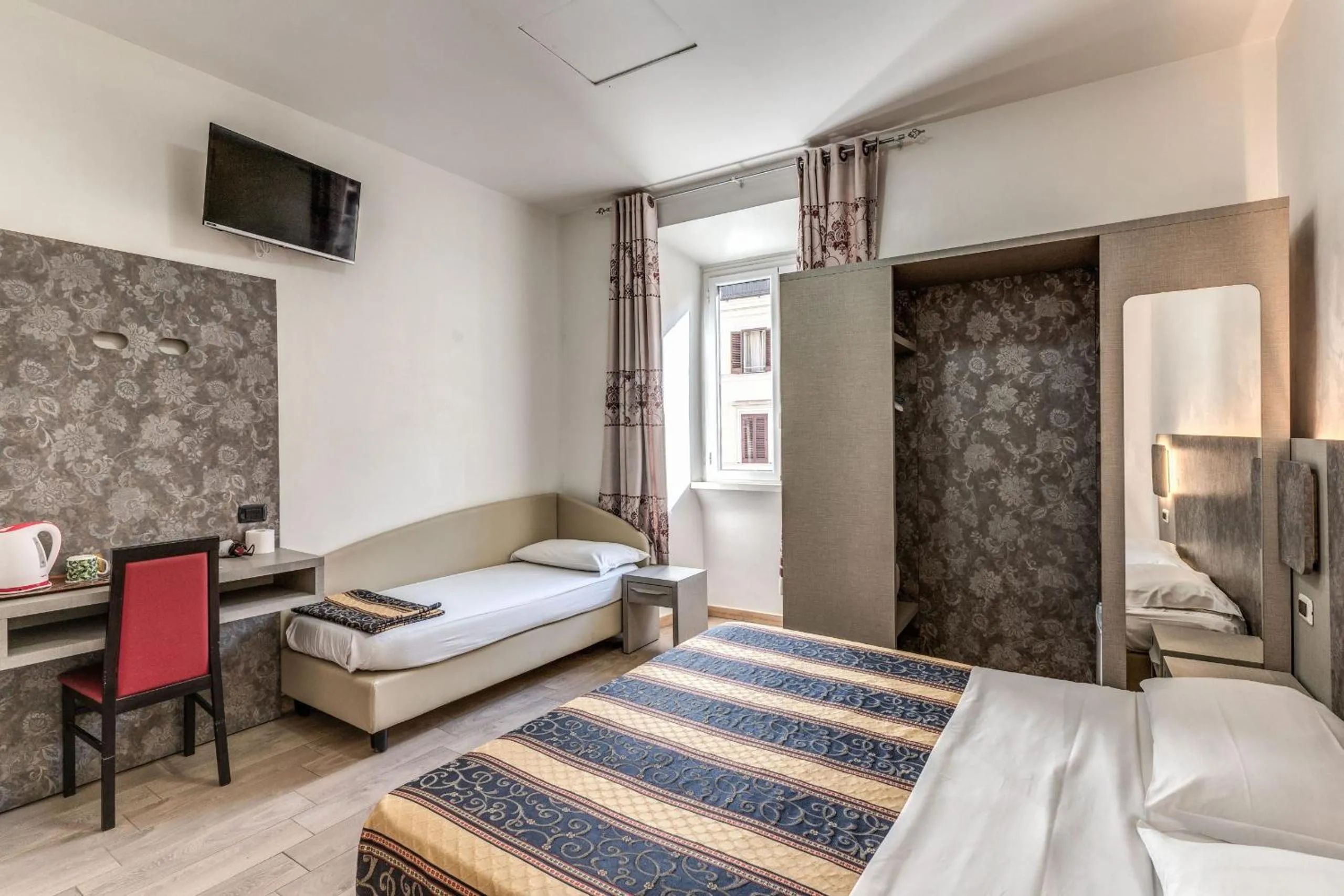 Bedroom, Bed in Hotel principe