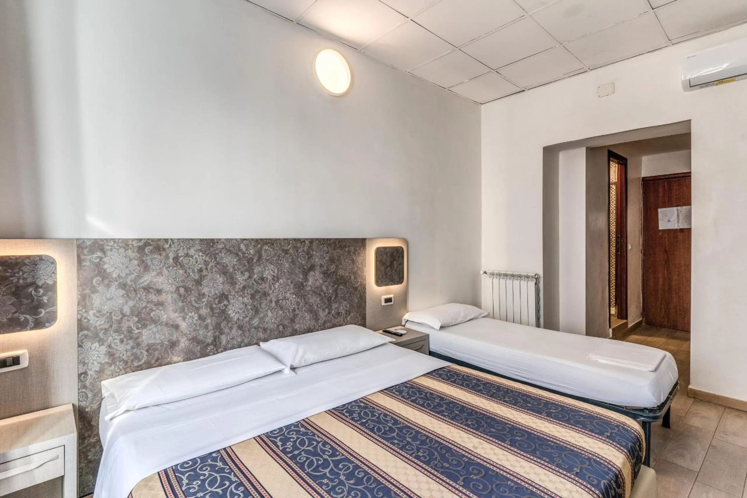 Bedroom, Bed in Hotel principe
