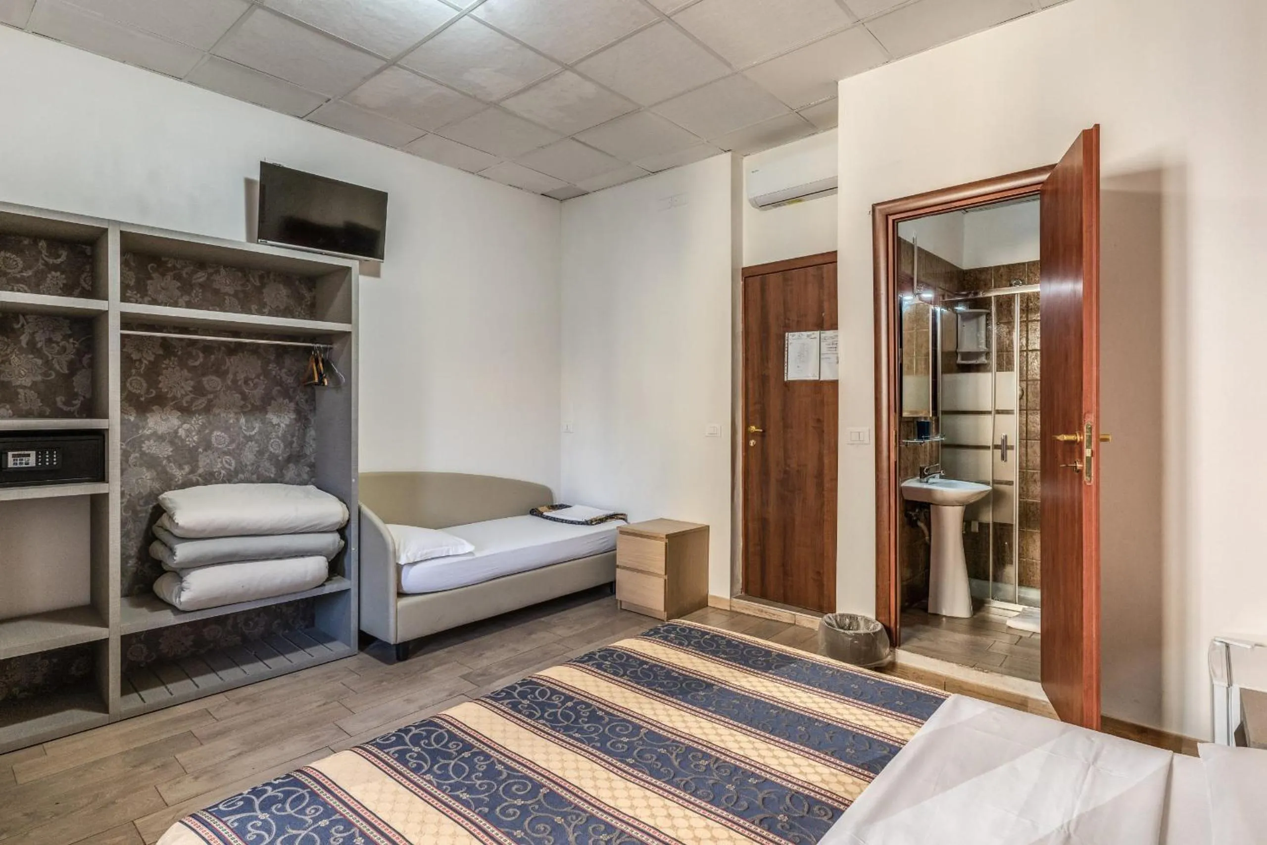 Bedroom, Bed in Hotel principe
