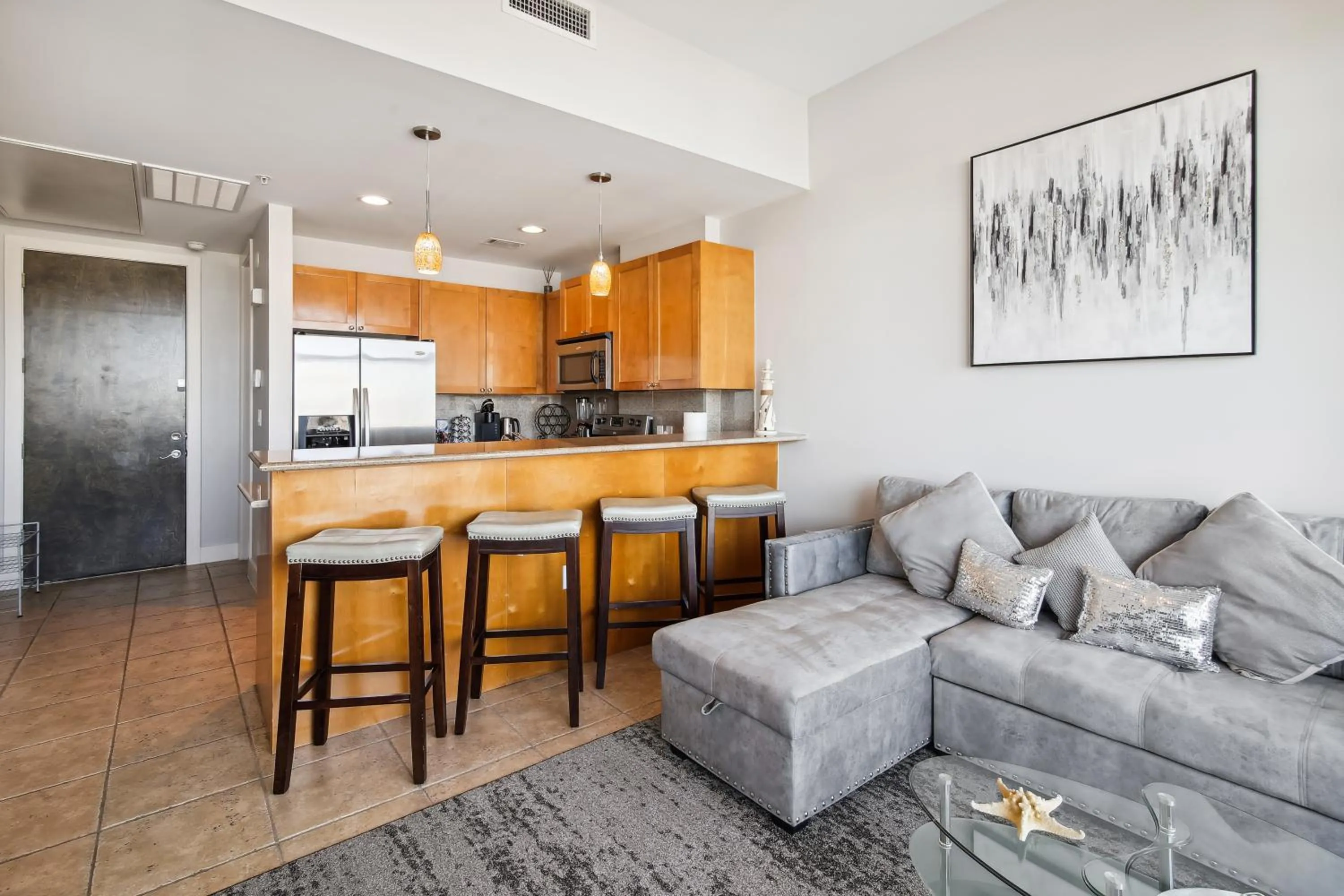 Property building in Emerald 705