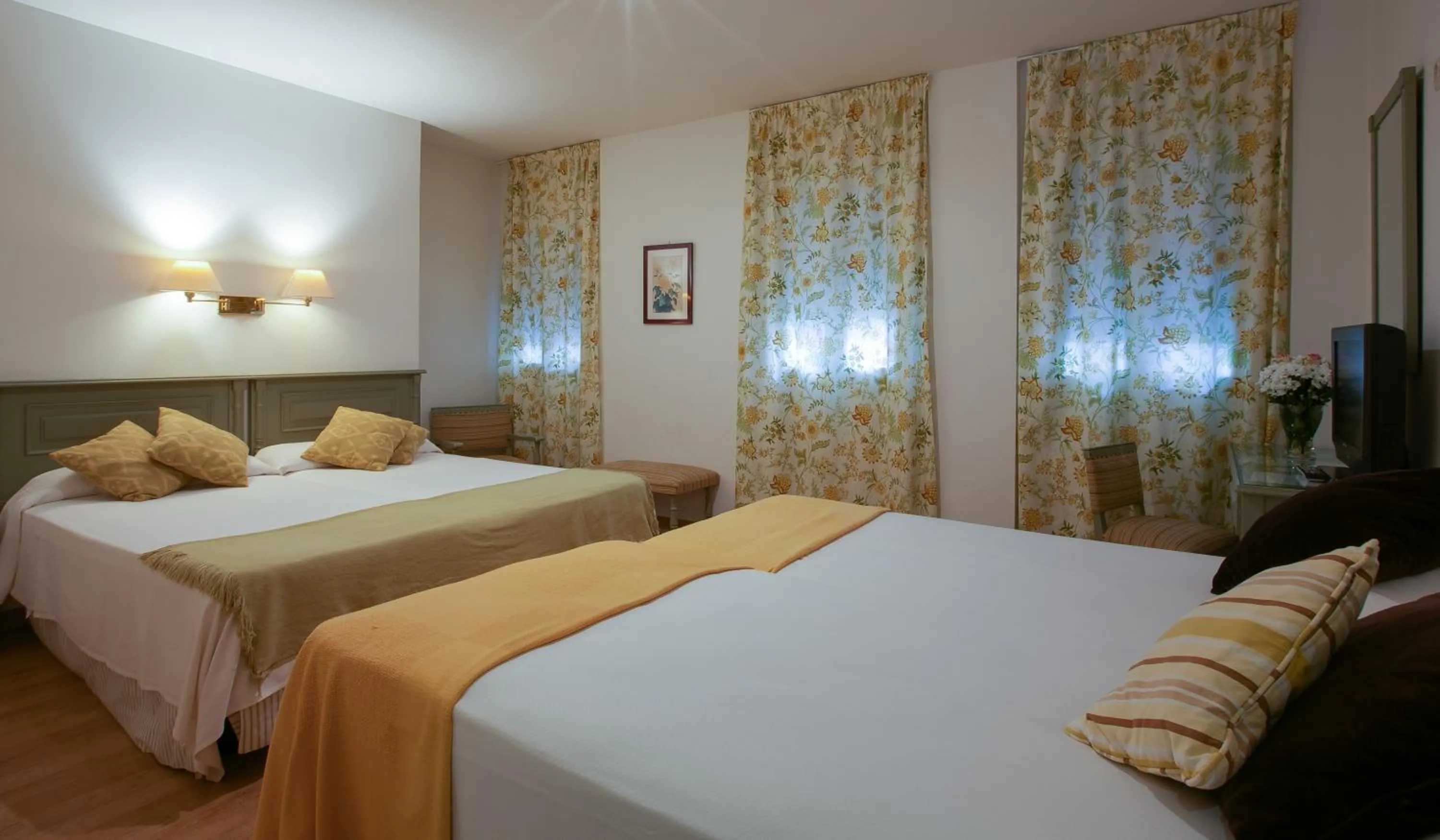 Bed in Hotel Alcántara