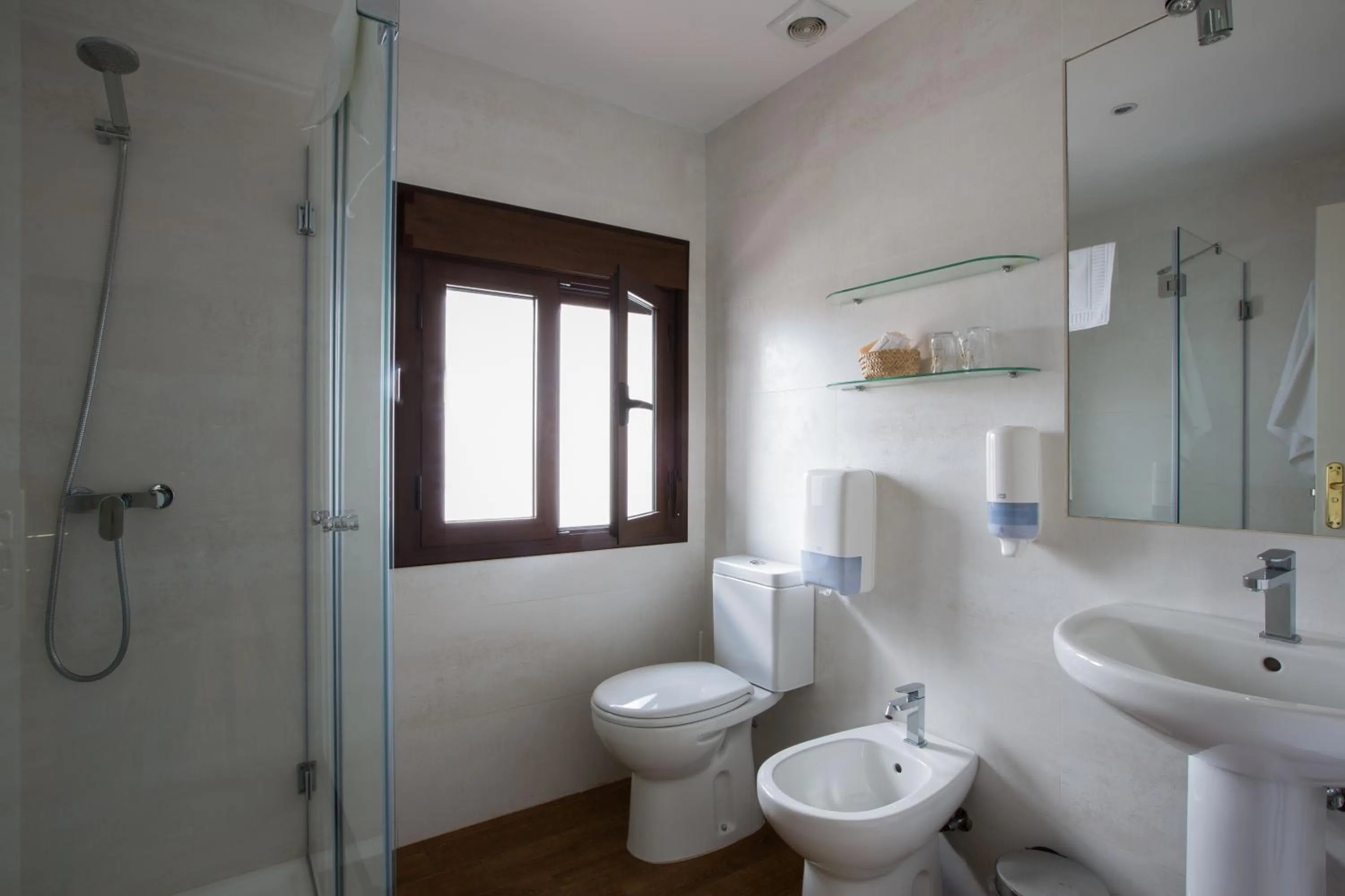Bathroom in Hotel Alcántara