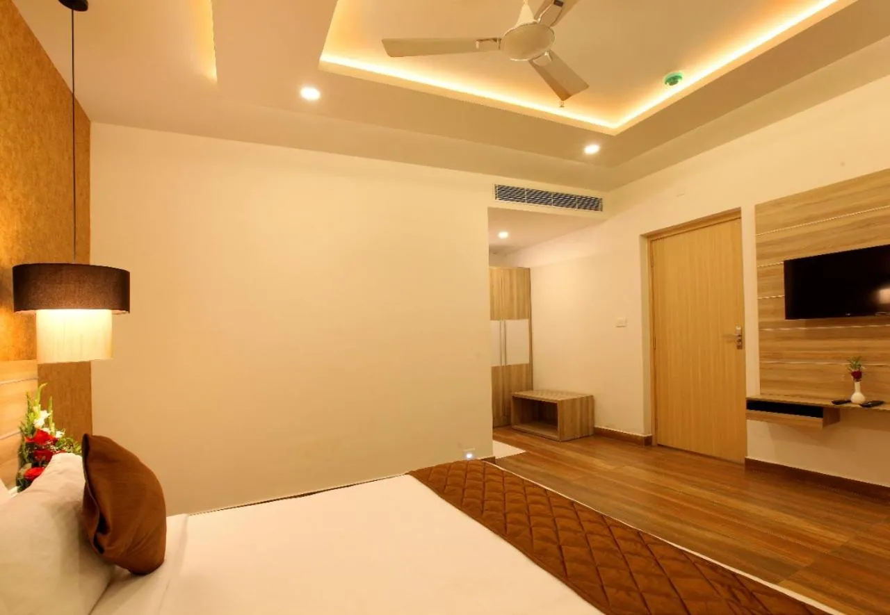 Photo of the whole room, Bed in Veliyil Castles