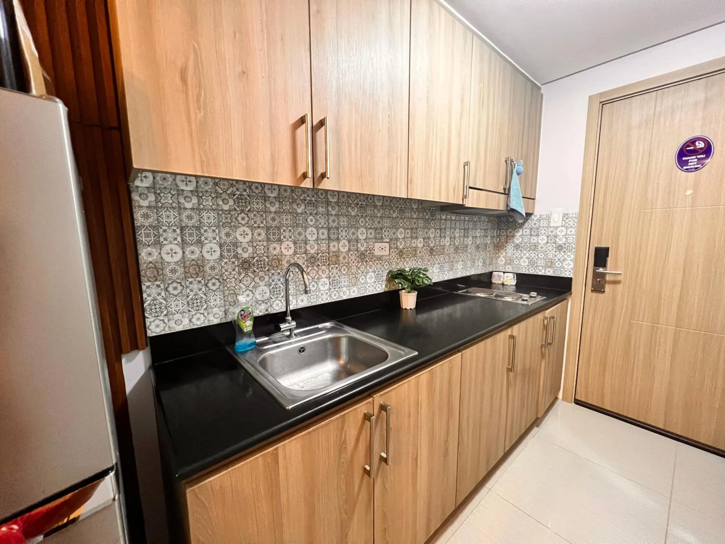 Yam Staycation Shore Residences