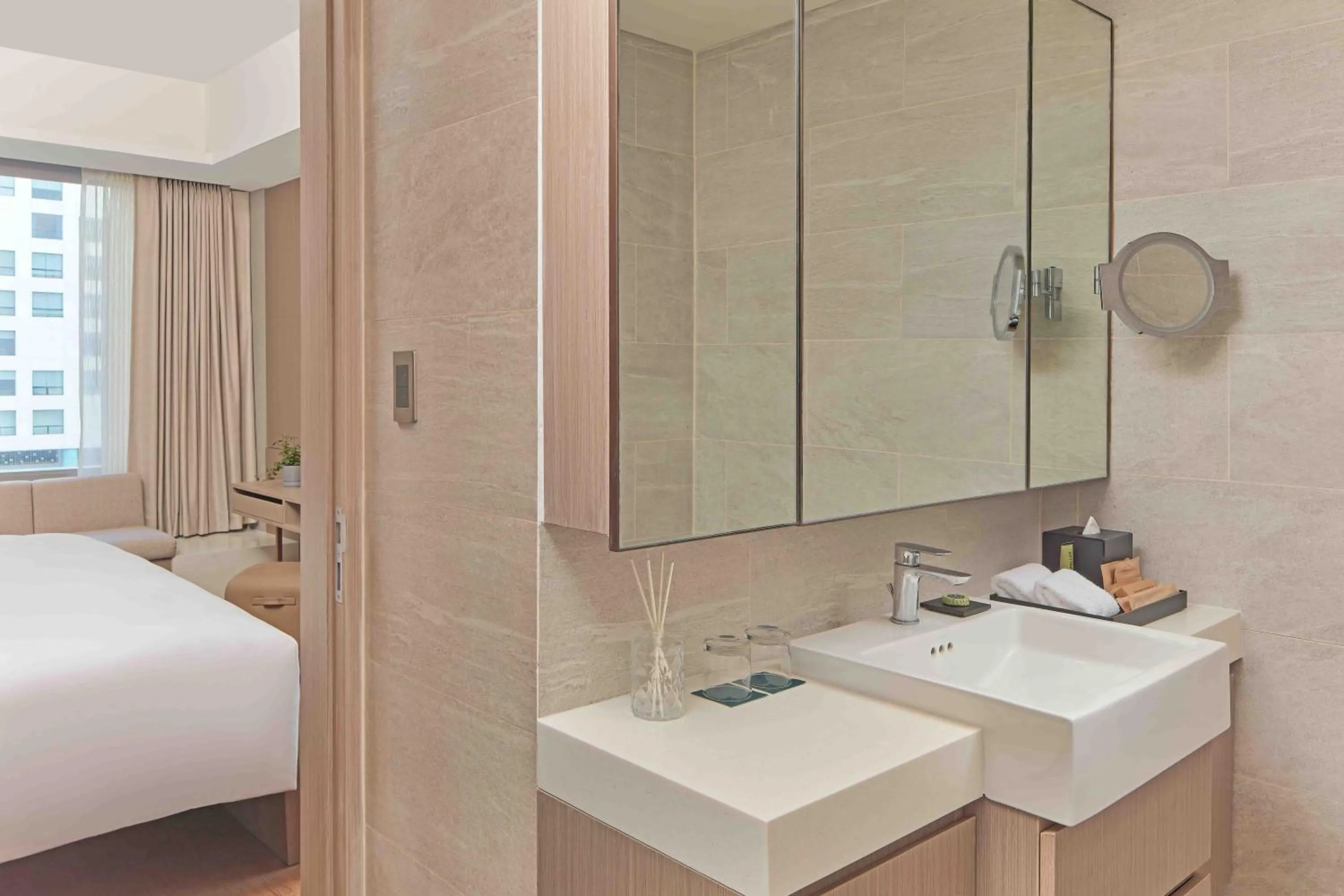 Bathroom, Bed in Lanson Place Mall of Asia Manila