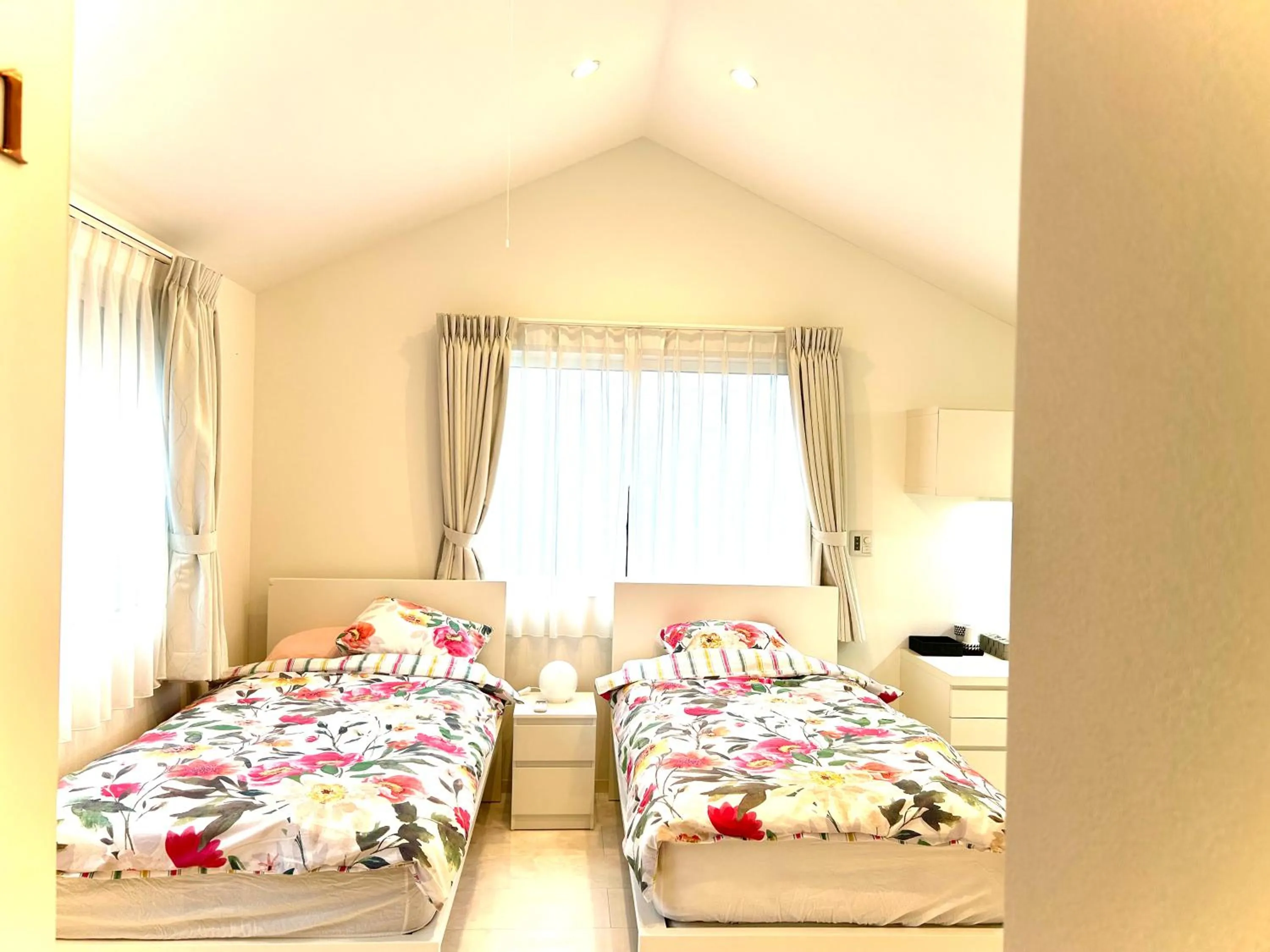 Bedroom, Bed in Bell house