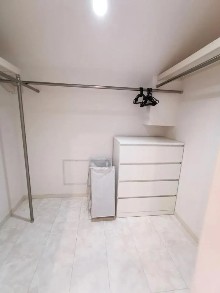 Large Twin Room in Bell house