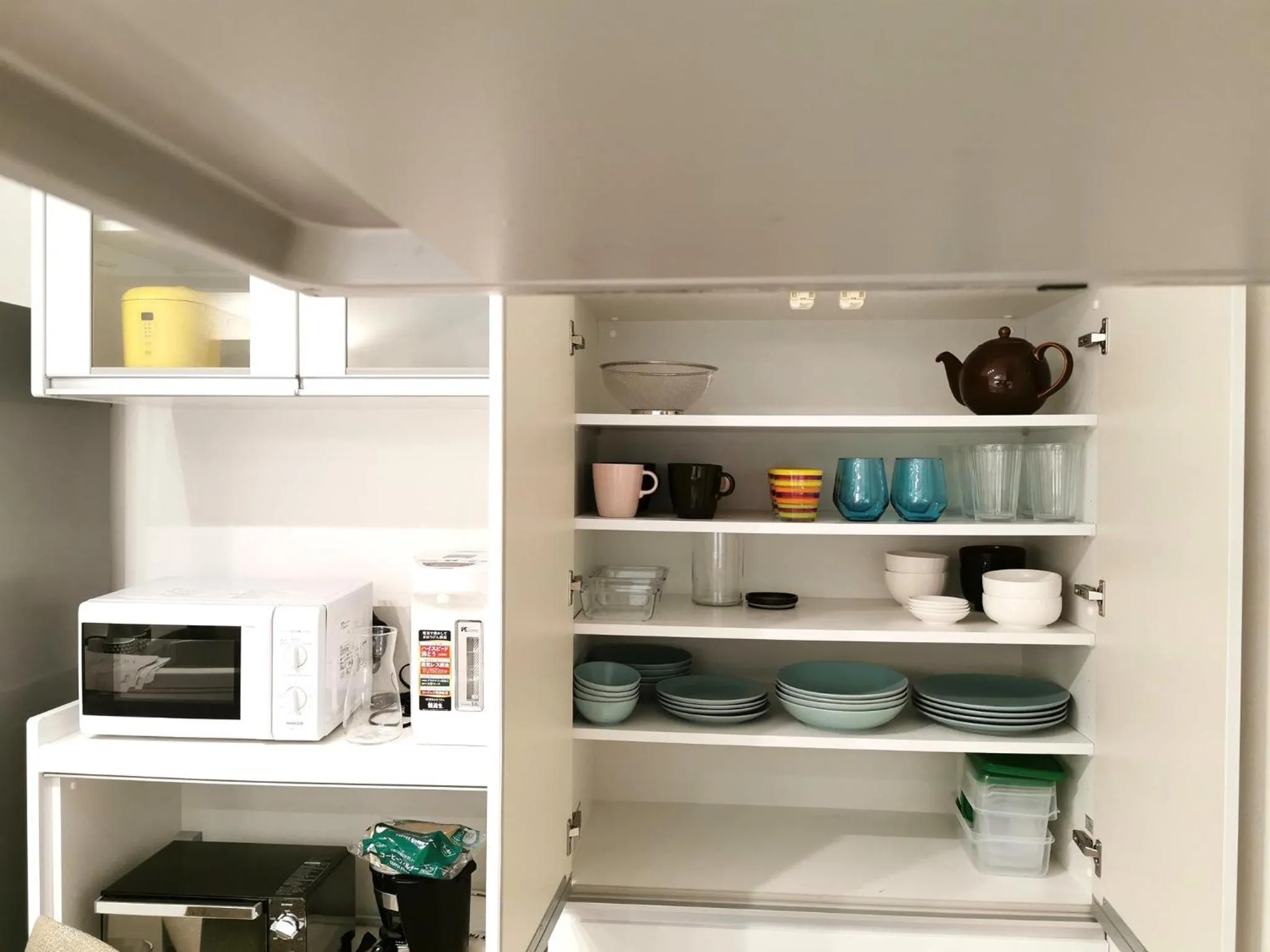 Coffee/tea facilities in Bell house