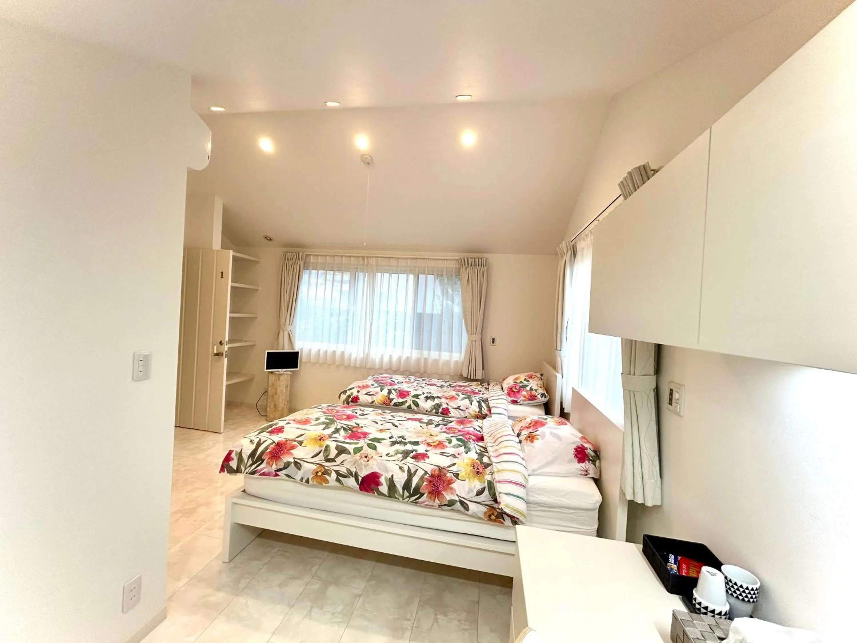 Bedroom, Bed in Bell house