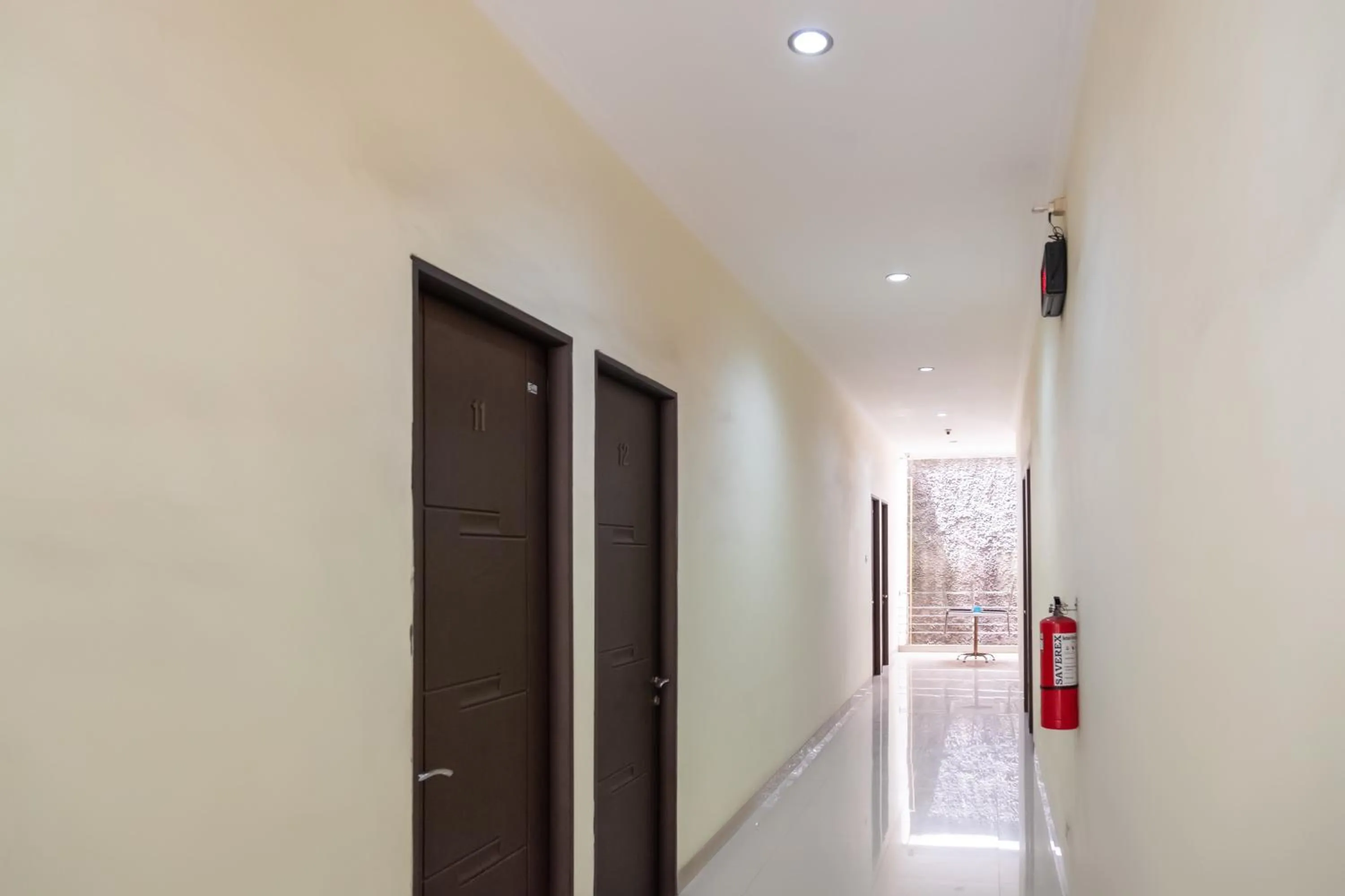 Street view in TwoSpaces Living at Toedjoeh Enam Homestay, Surabaya
