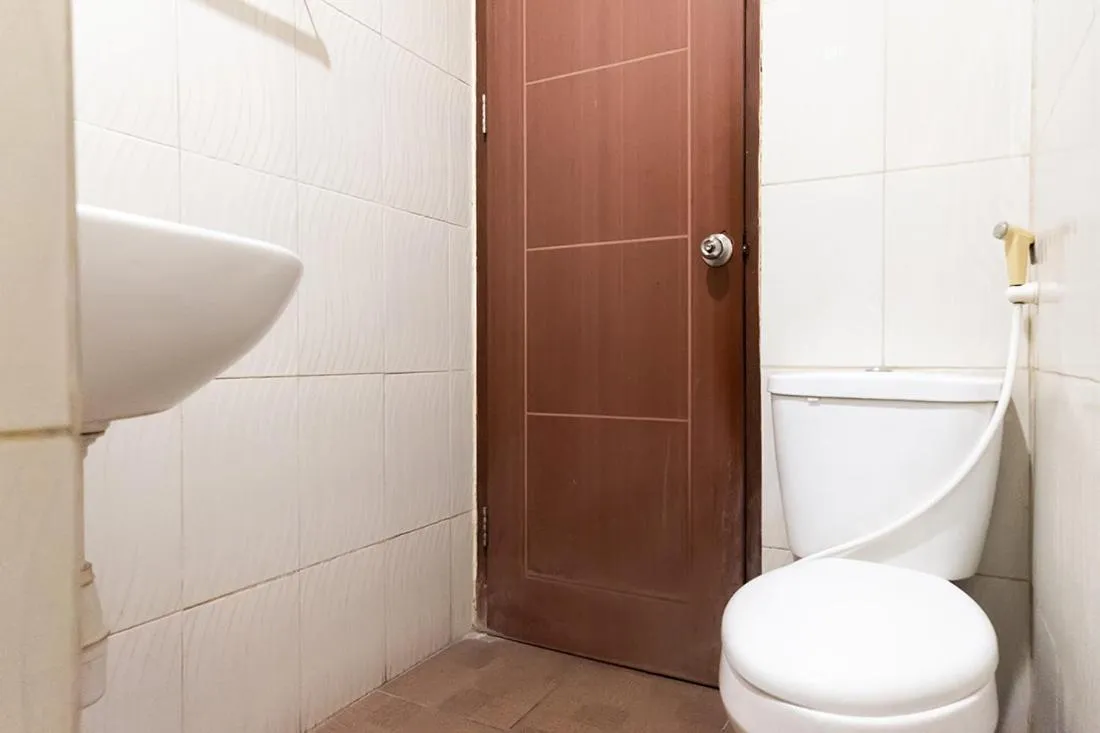 TwoSpaces Living at Toedjoeh Enam Homestay, Surabaya