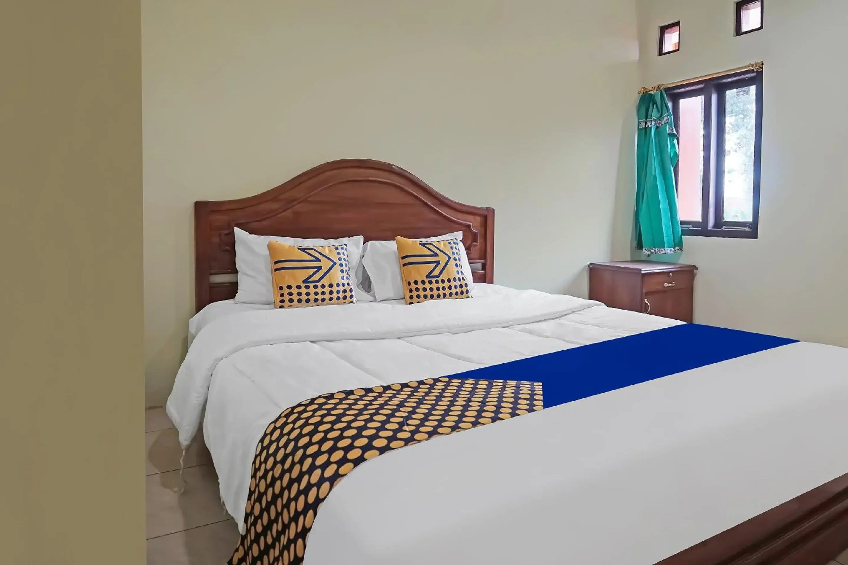 Bedroom in Hotel O Arfan HouseNearDanau Ranau Bedroom in Hotel O Arfan HouseNearDanau Ranau