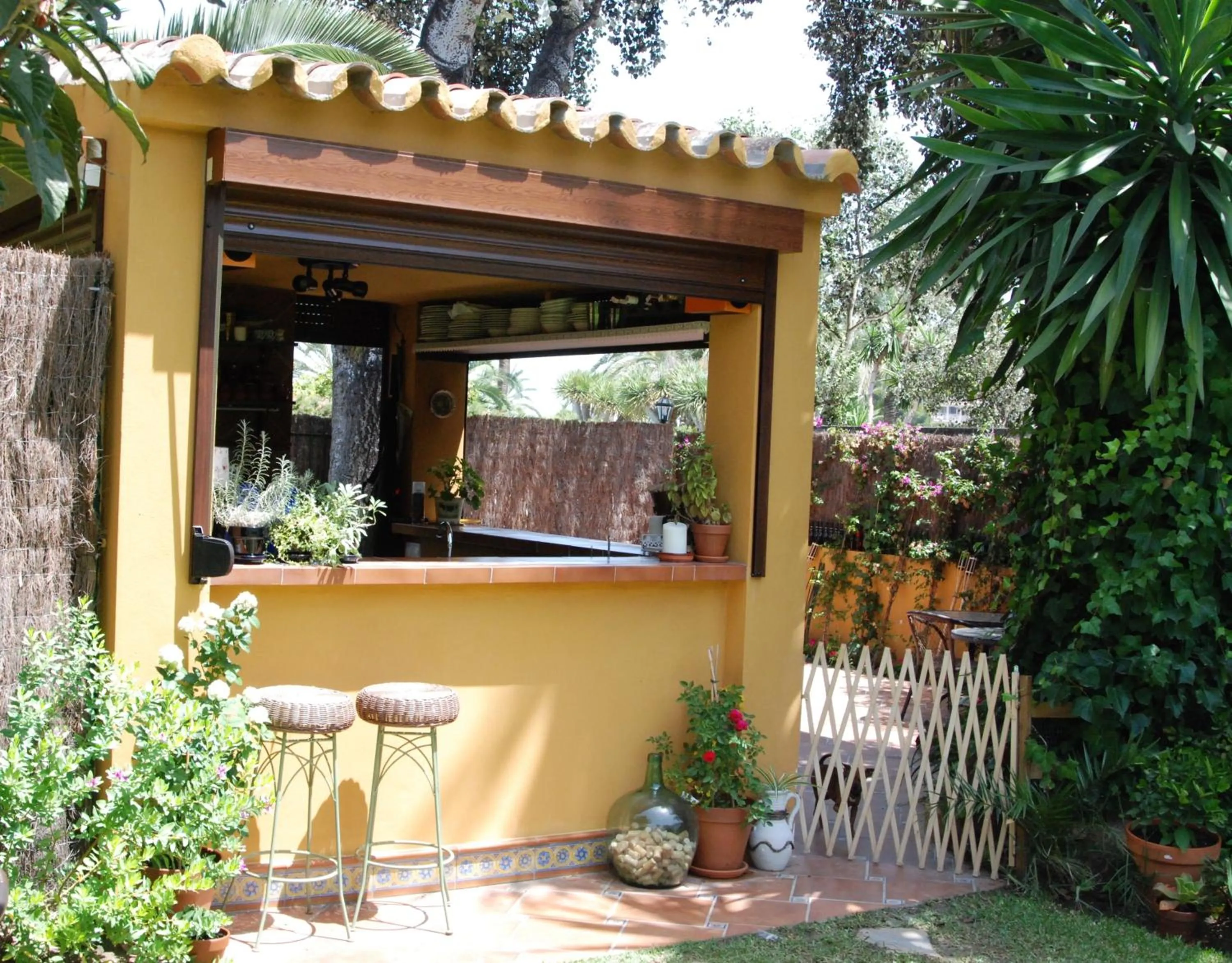 Restaurant/places to eat in Family hotel Al- Ana Marbella