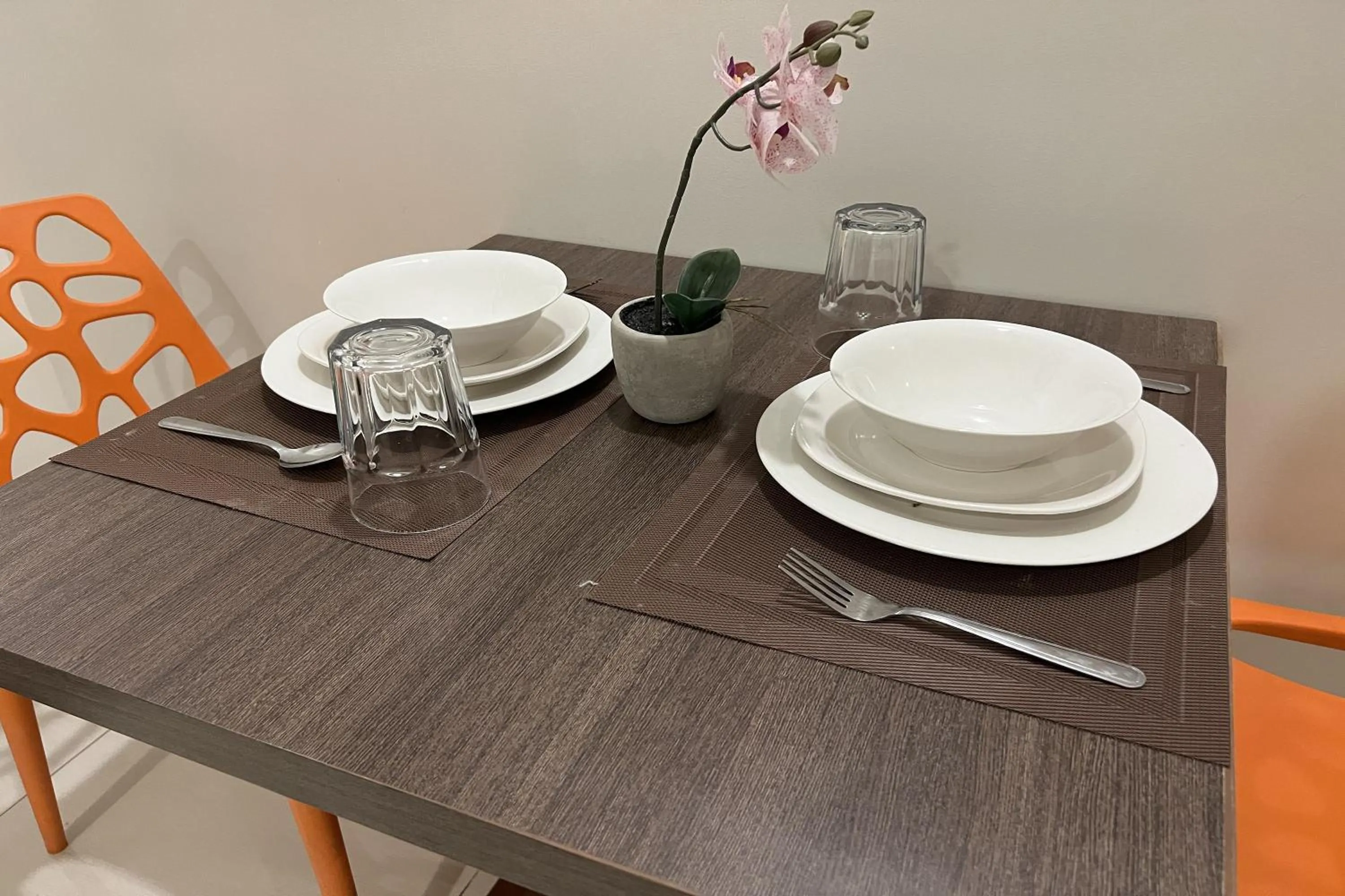 Dining area in Verjandel Residences