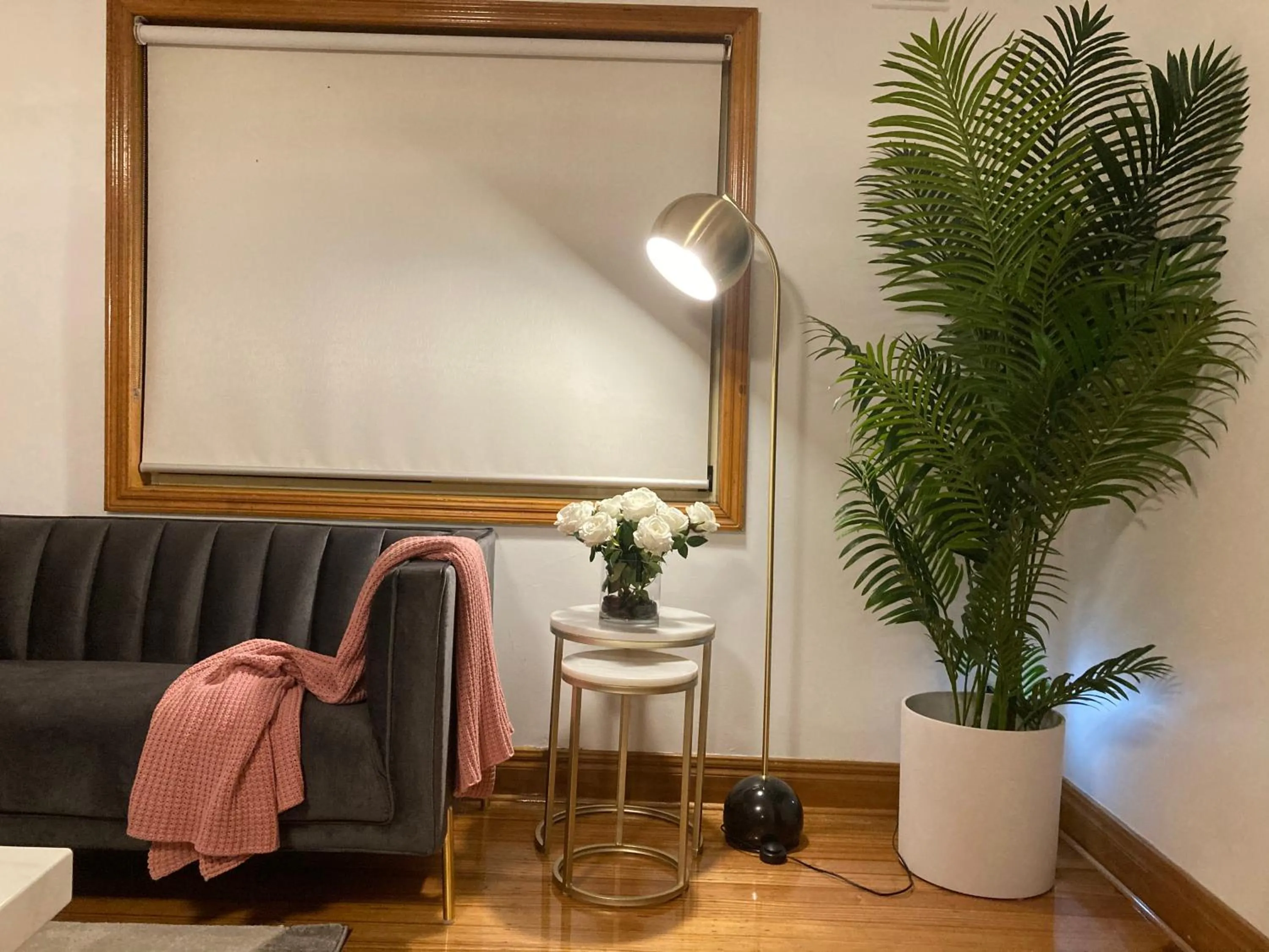 Style/Comfort/Spacious 4 bedroom house plus study