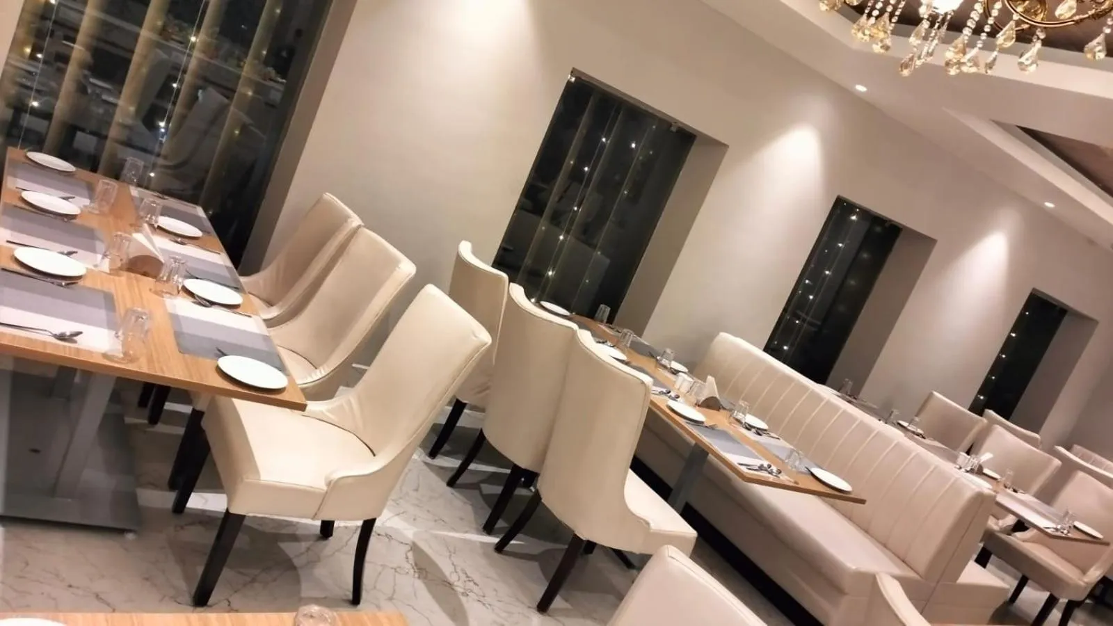 Restaurant/places to eat in PIPUL PADMAJA PRIDE