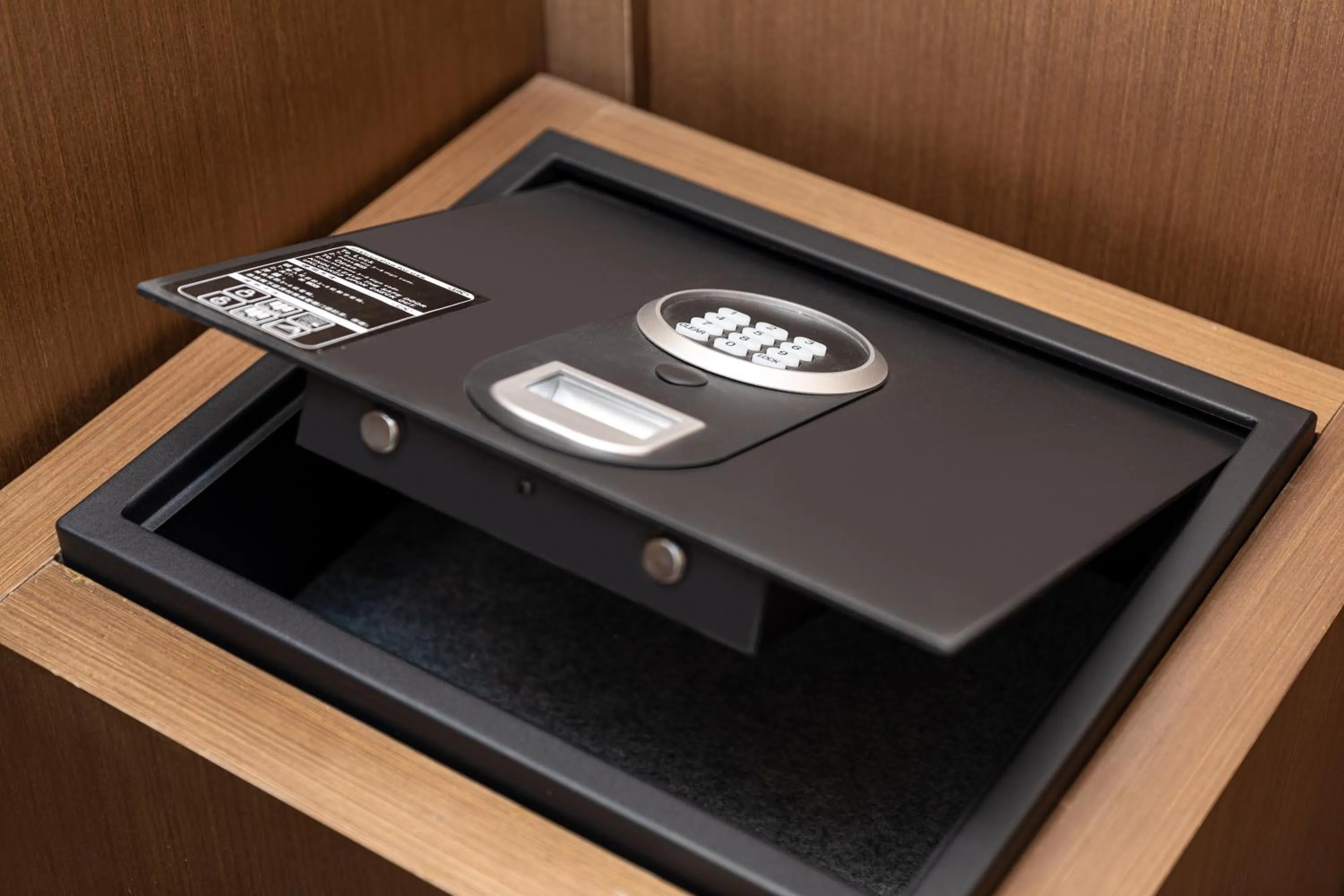 safe in White Swan Hotel Taizhou