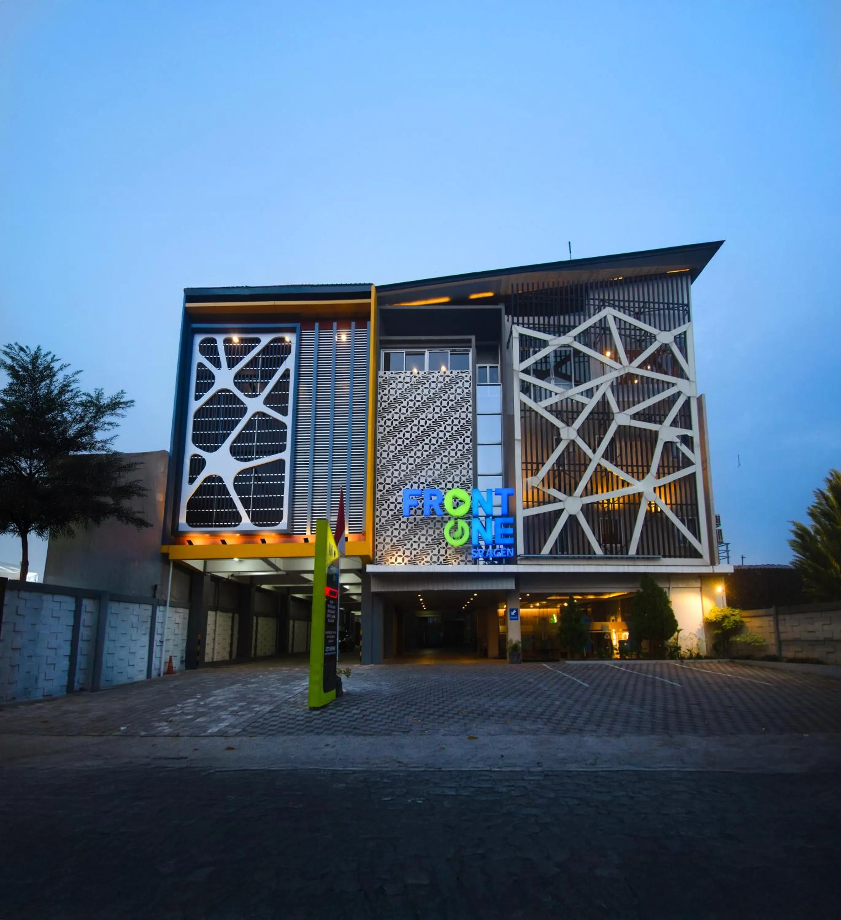 Property building in Front One Hotel Sragen