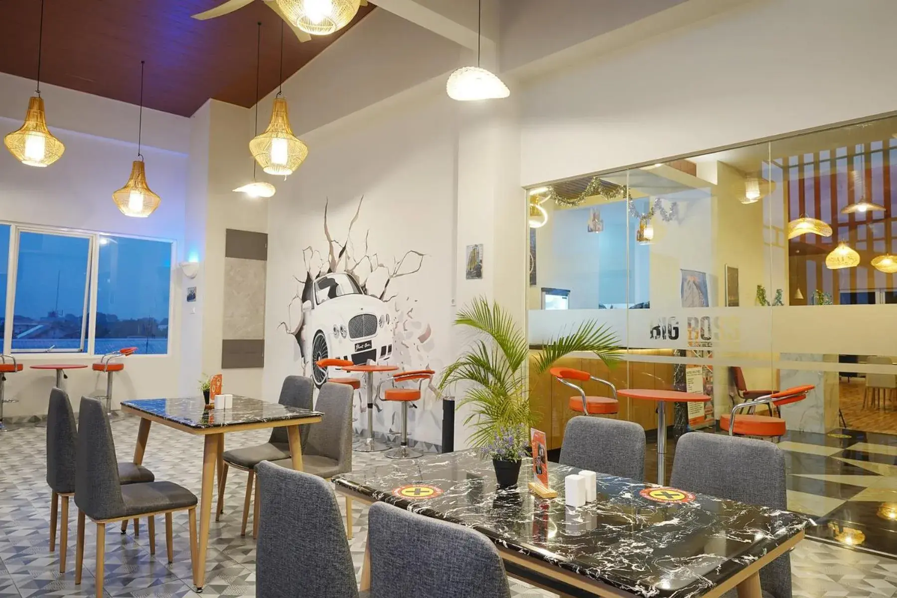 Lounge or bar in Front One Hotel Sragen Lounge or bar in Front One Hotel Sragen