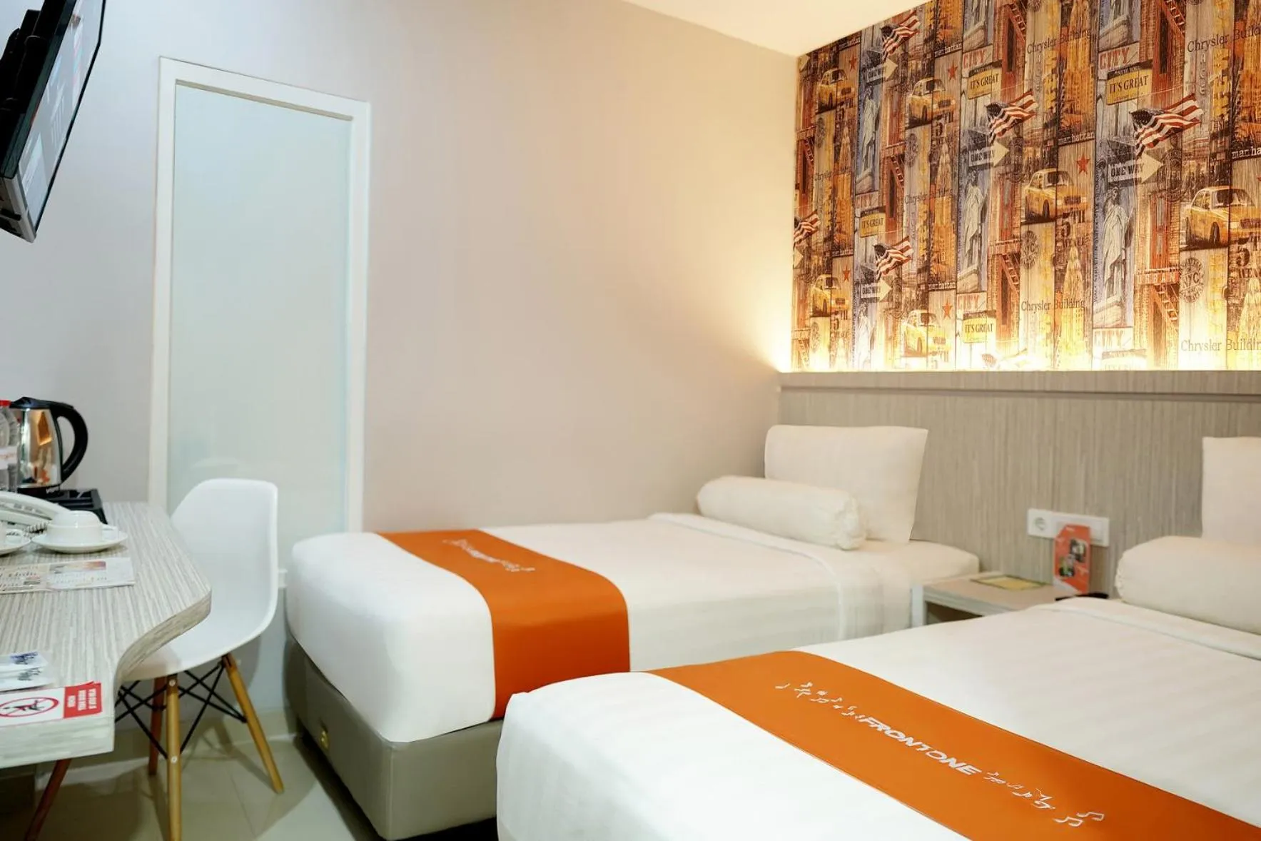 Bedroom, Bed in Front One Hotel Sragen